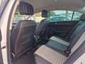 Volkswagen Passat Lim. Highline R-Line Start-Stopp 4Motion Weiß - thumbnail 9