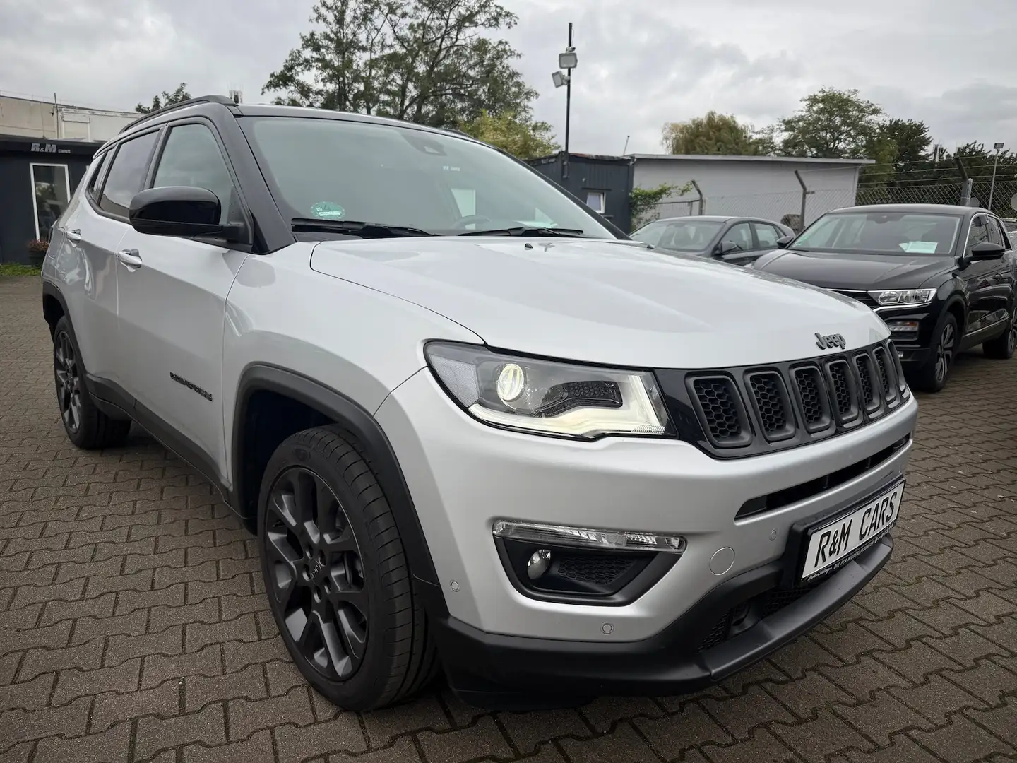 Jeep Compass S FWD/150PS/Leder/Navi/TopZustand/19Zoll Zilver - 1