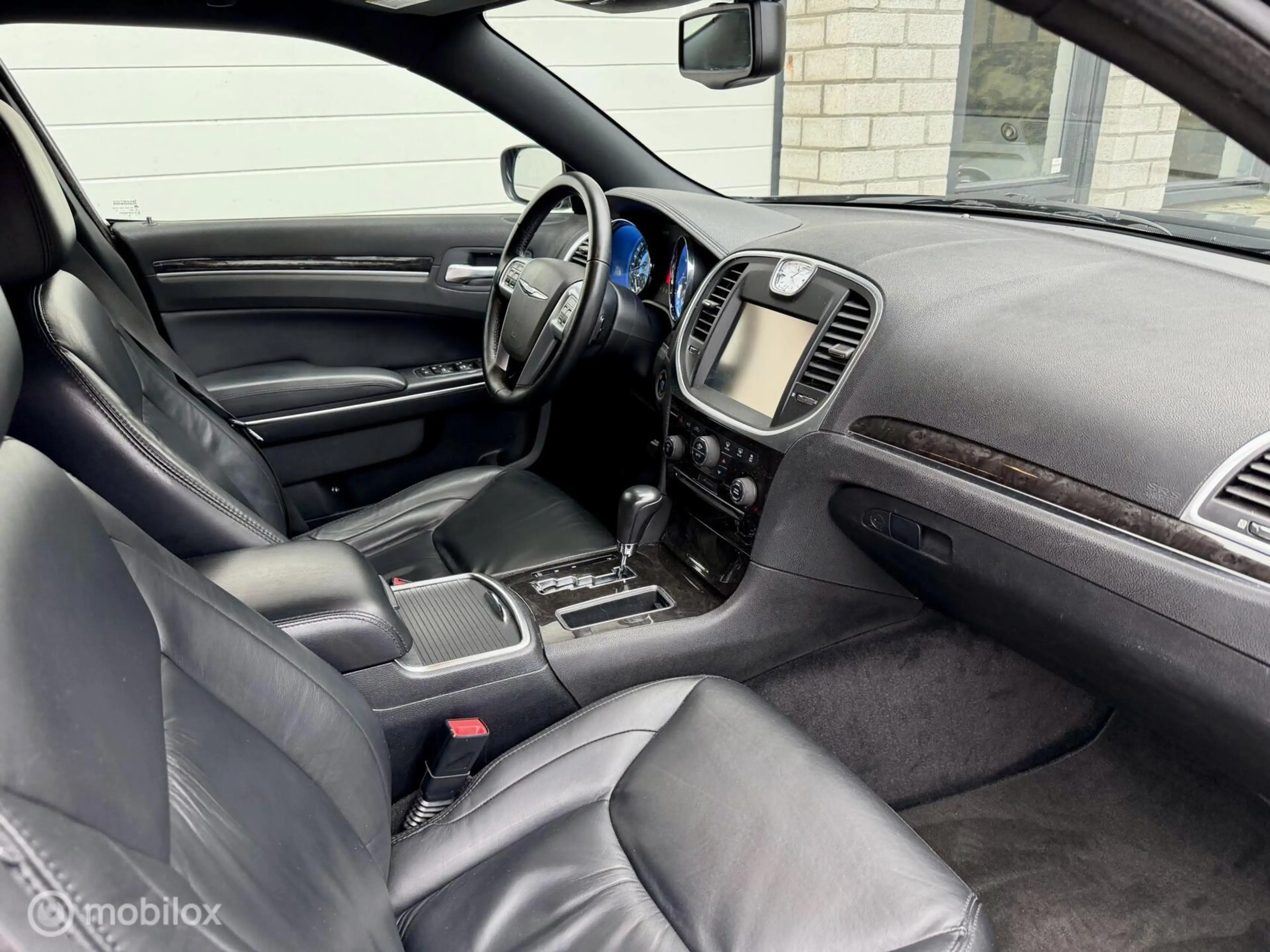Chrysler 300C 3.6 V6, LPG, 139.000km, leder, navi, 20 inch! — photo 13