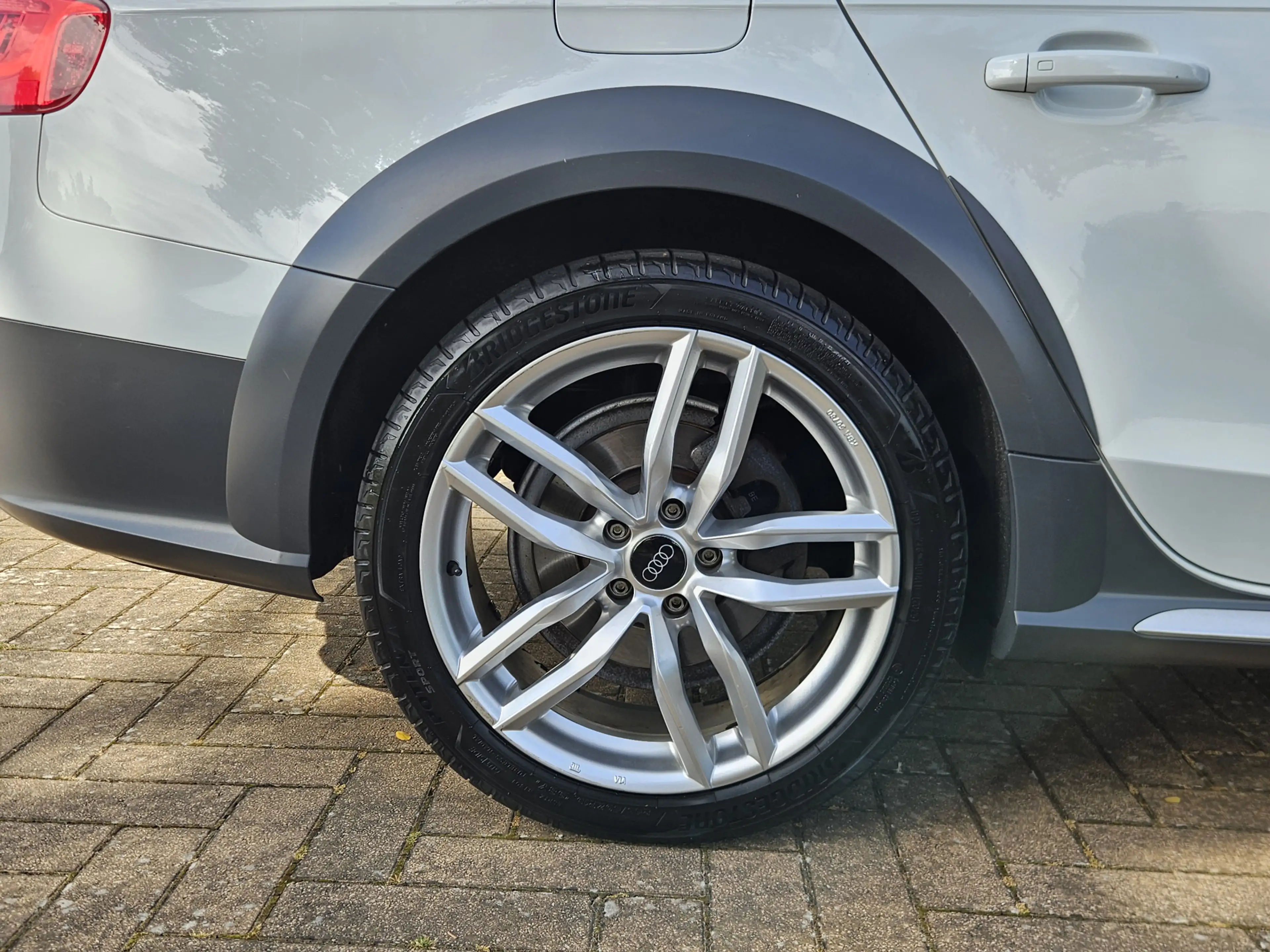 Audi A4 allroad Quattro 2.0 TDI Pro Line /Dealer Onderhouden/Euro6 — photo 33