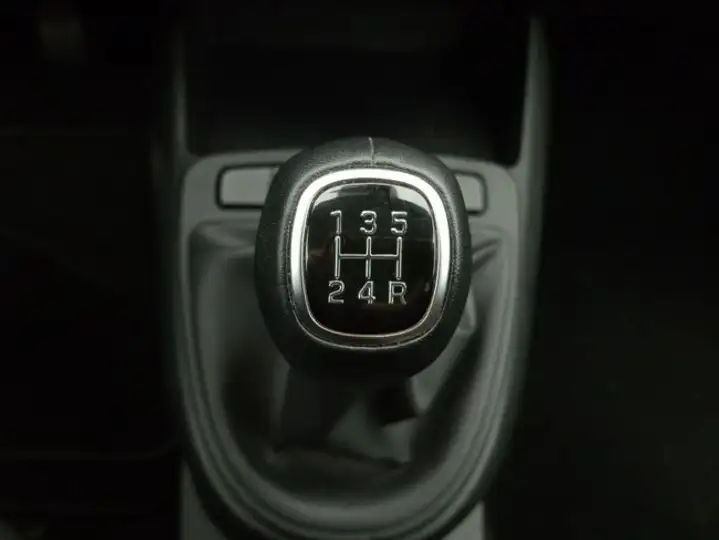Hyundai i10 2024, foto 16