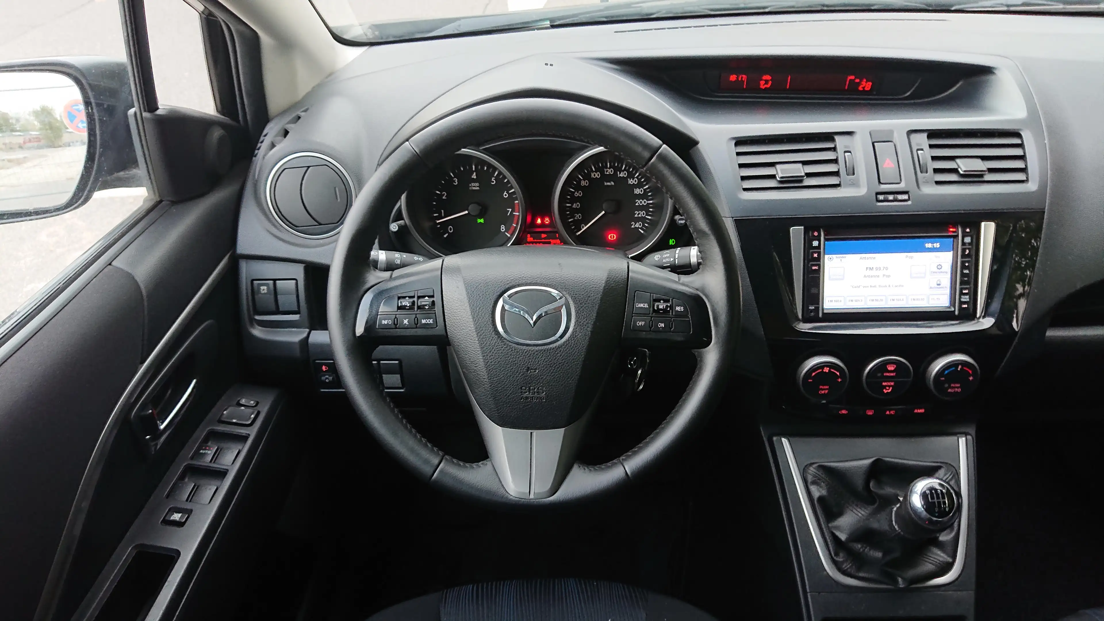 Mazda 5 Edition 40 Jahre +2Hd+Navi+SHZ+PDC+Temp+ — photo 9