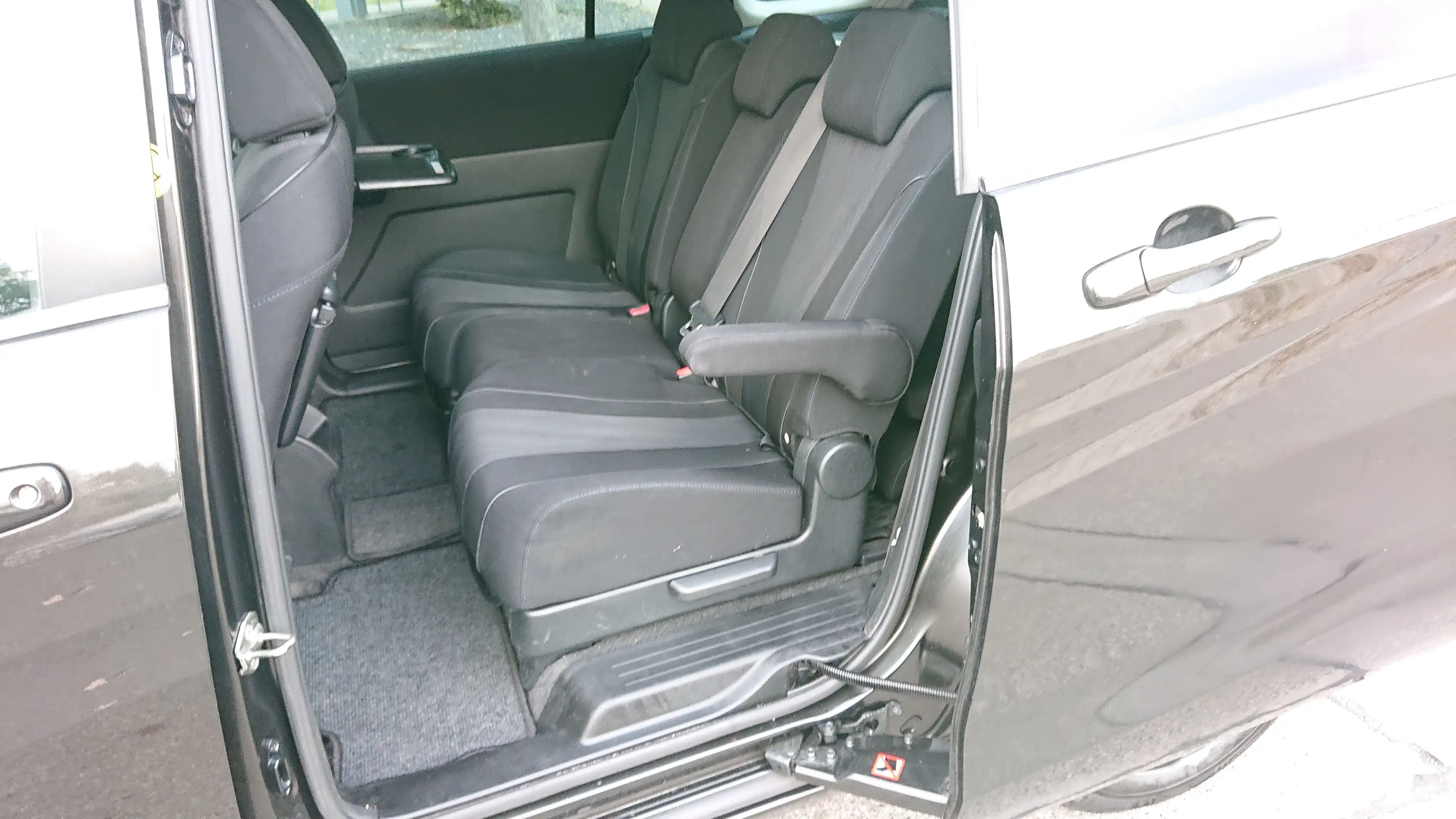 Mazda 5 Edition 40 Jahre +2Hd+Navi+SHZ+PDC+Temp+ — photo 6