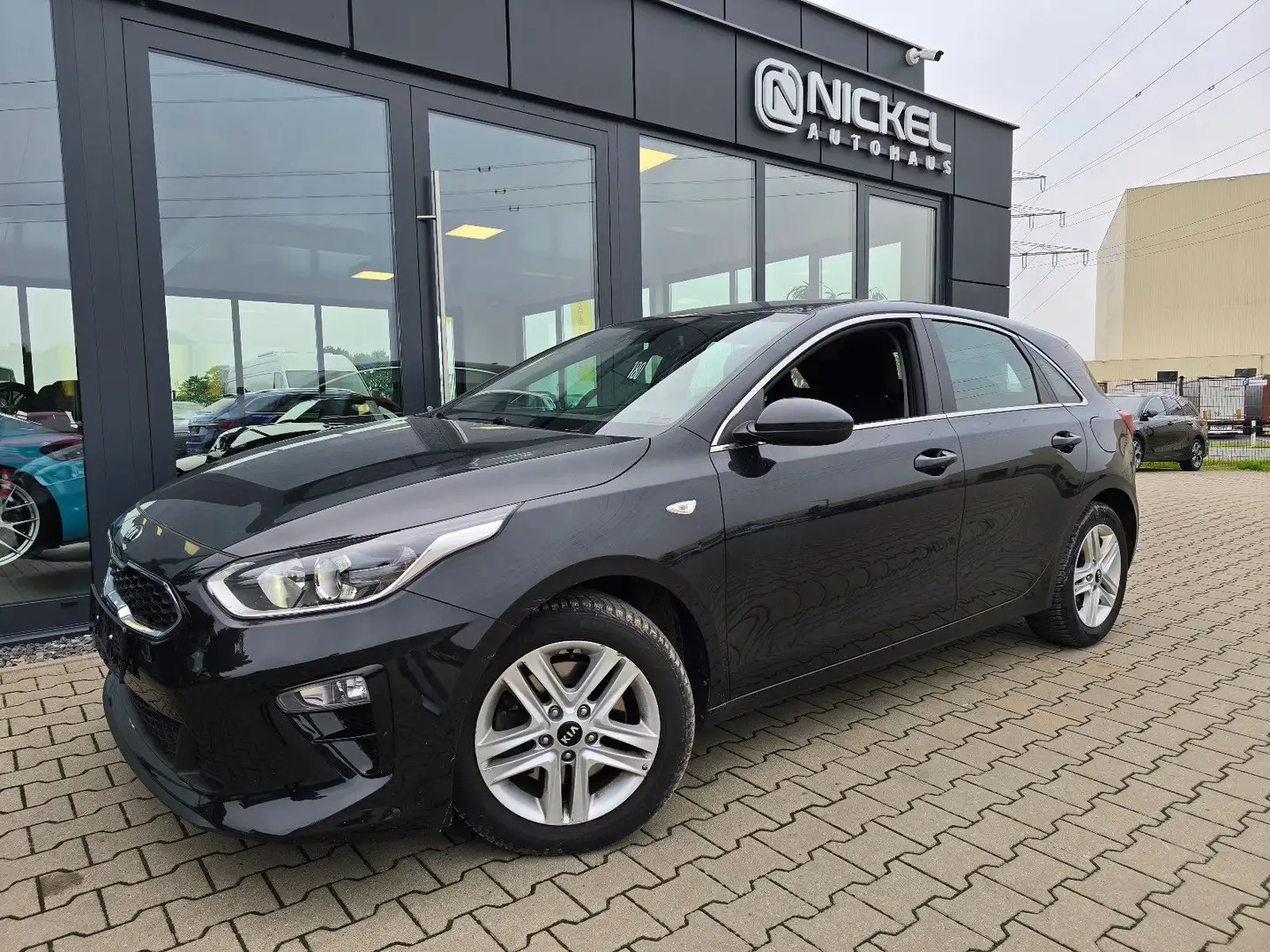 Kia Ceed / cee'd Ceed Vision*Kamera*Navi*Shz*Top*GRA Schwarz - 1