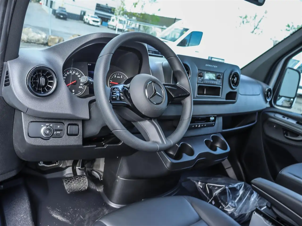 Mercedes-Benz Sprinter снимка Mercedes-Benz Sprinter