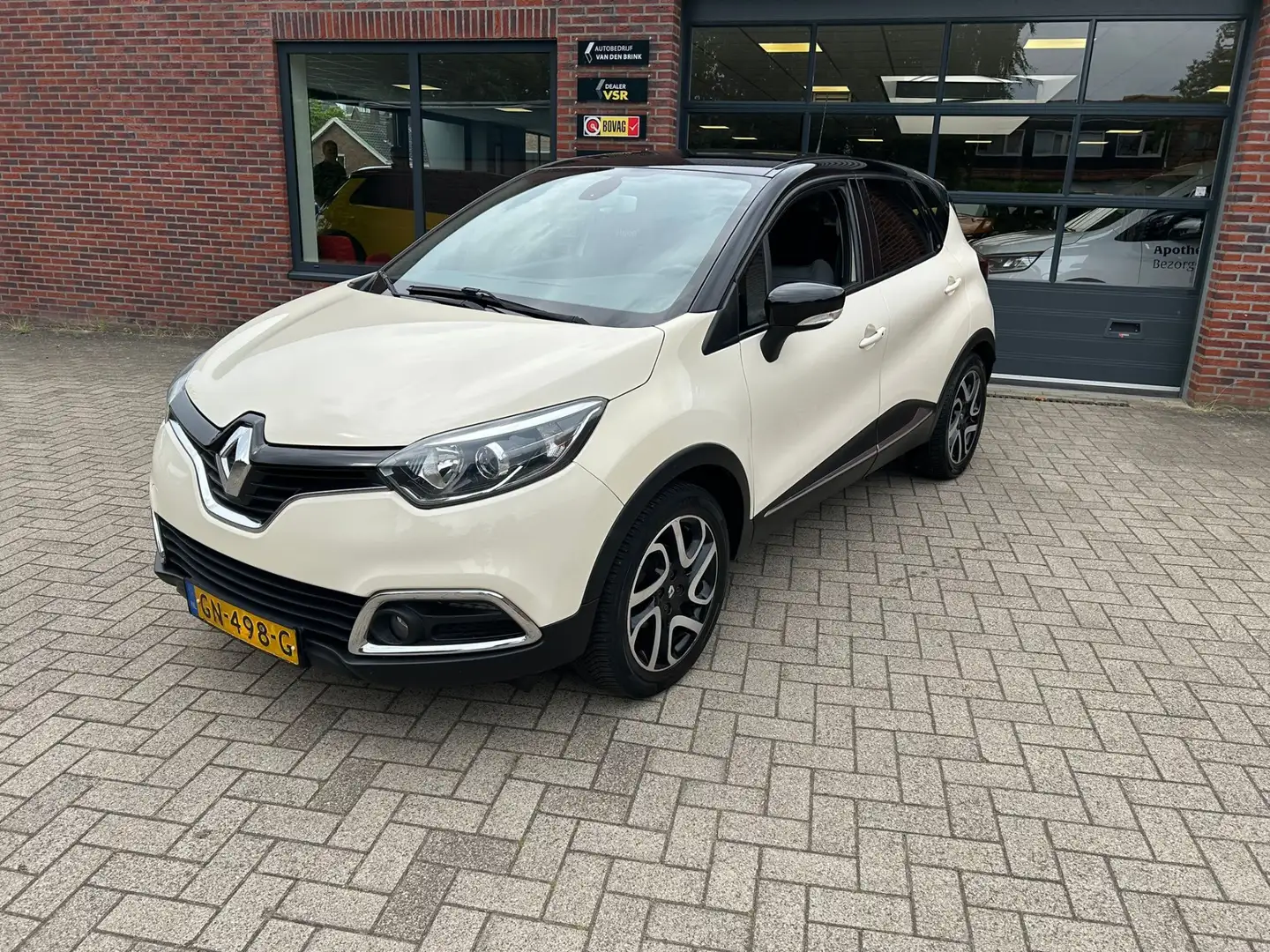 Renault Captur 0.9 TCe Dynamique - 1