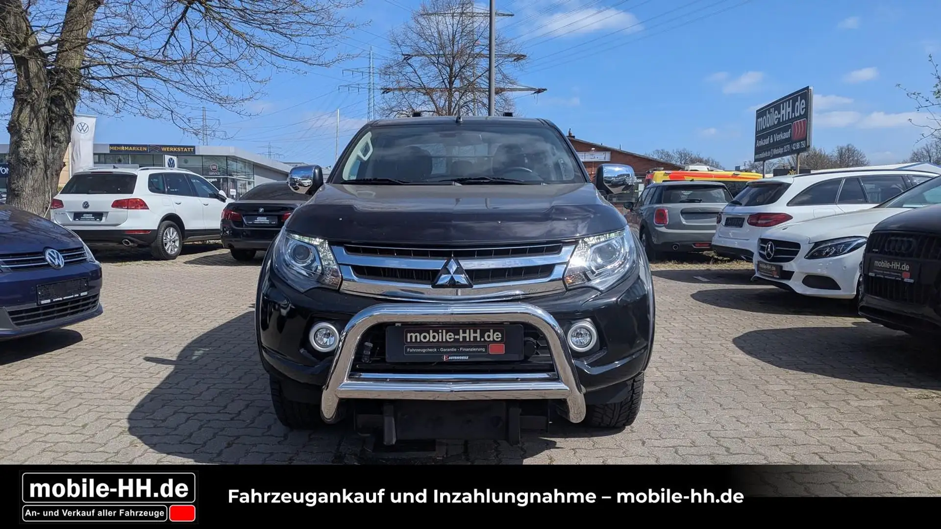 Mitsubishi L200 Top Doppelkabine 4WD*KAMERA*LEDER*'1HAND* Černá - 2