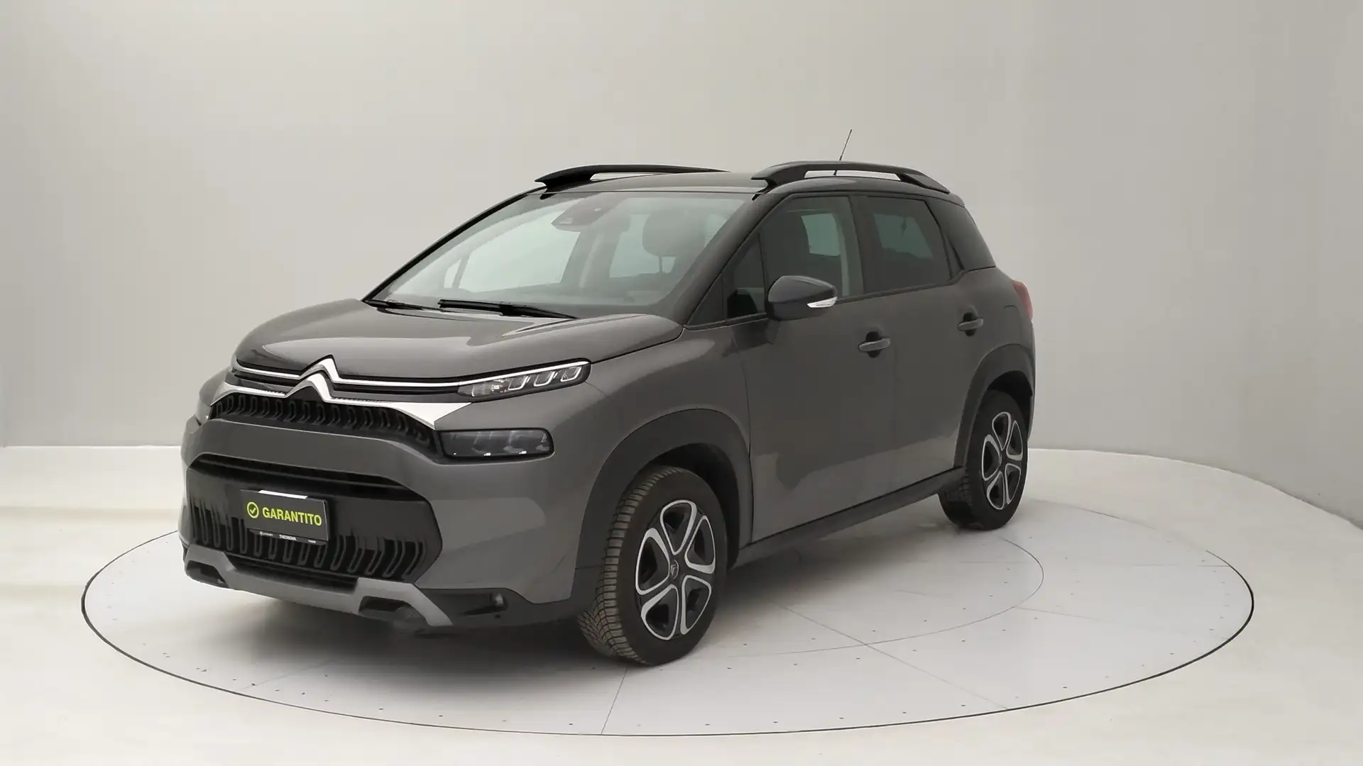 Citroen C3 Aircross 1.2 PureTech Feel Grijs - 1