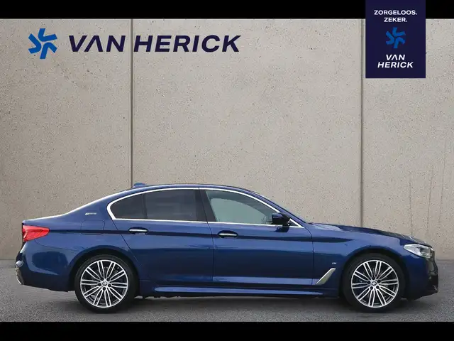 BMW 5 Series view 3