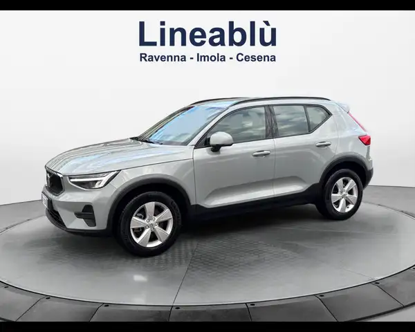 Volvo XC40 (2017--->) B3 automatico Essential N1