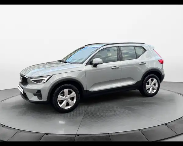 Volvo XC40 (2017--->) B3 automatico Essential N1
