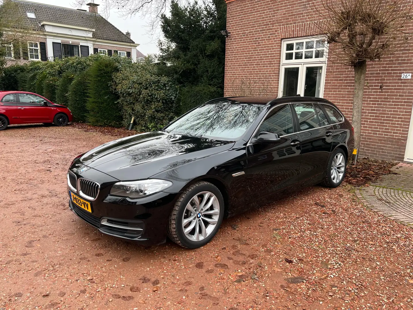 BMW 520 520d High Executive Xdrive Zwart - 1