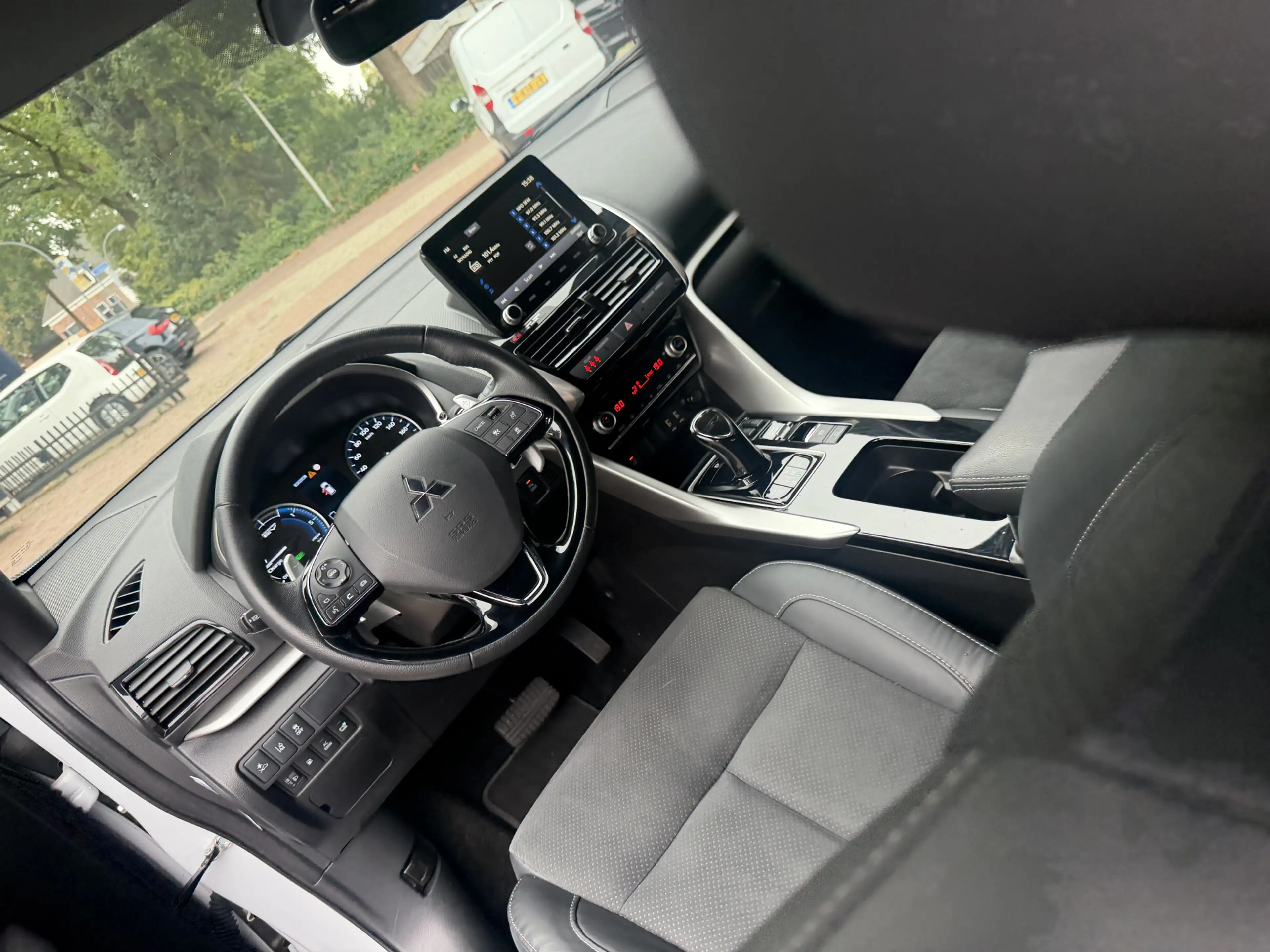 Mitsubishi Eclipse Cross 2.4 PHEV Executive Bj 2024 Km 36.147 Nap 1e eigena — photo 27
