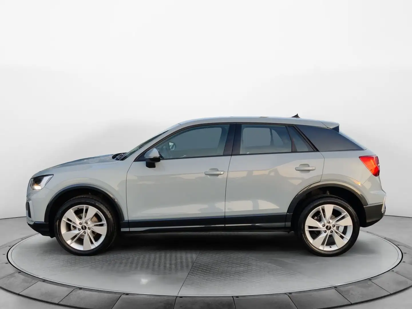 Audi Q2 35 TFSI S-Tronic Advanced, LED, ACC, DAB, Nav Grau - 2