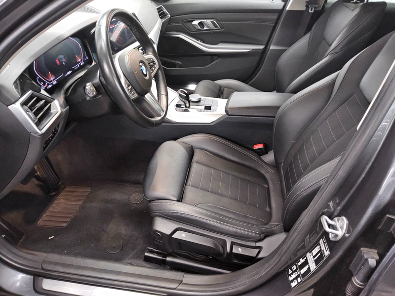 BMW 330 dA Touring xDr Sport-Line Navi LED LC prof. — photo 9