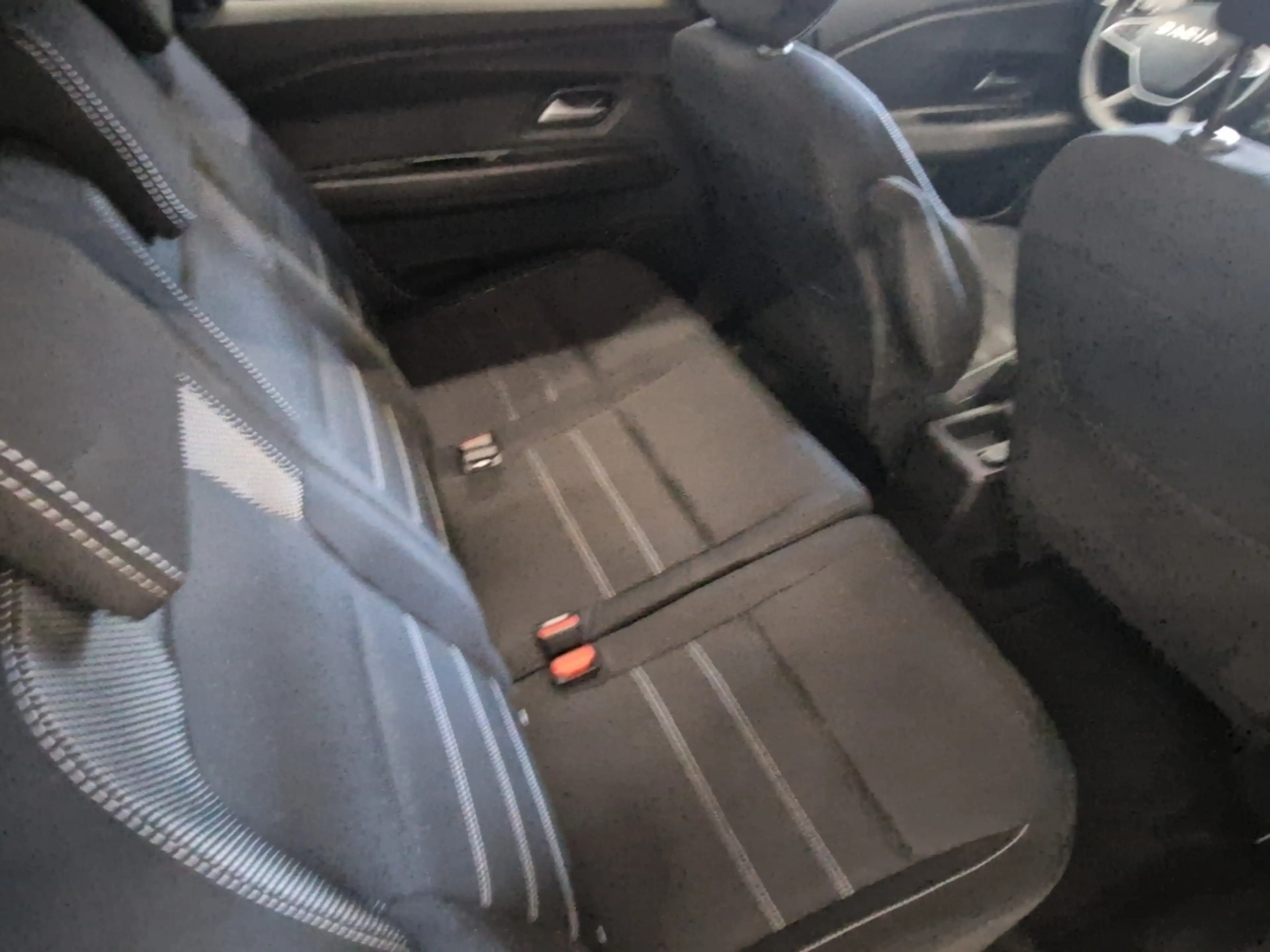 Dacia Jogger Expression TCe 110 — photo 7