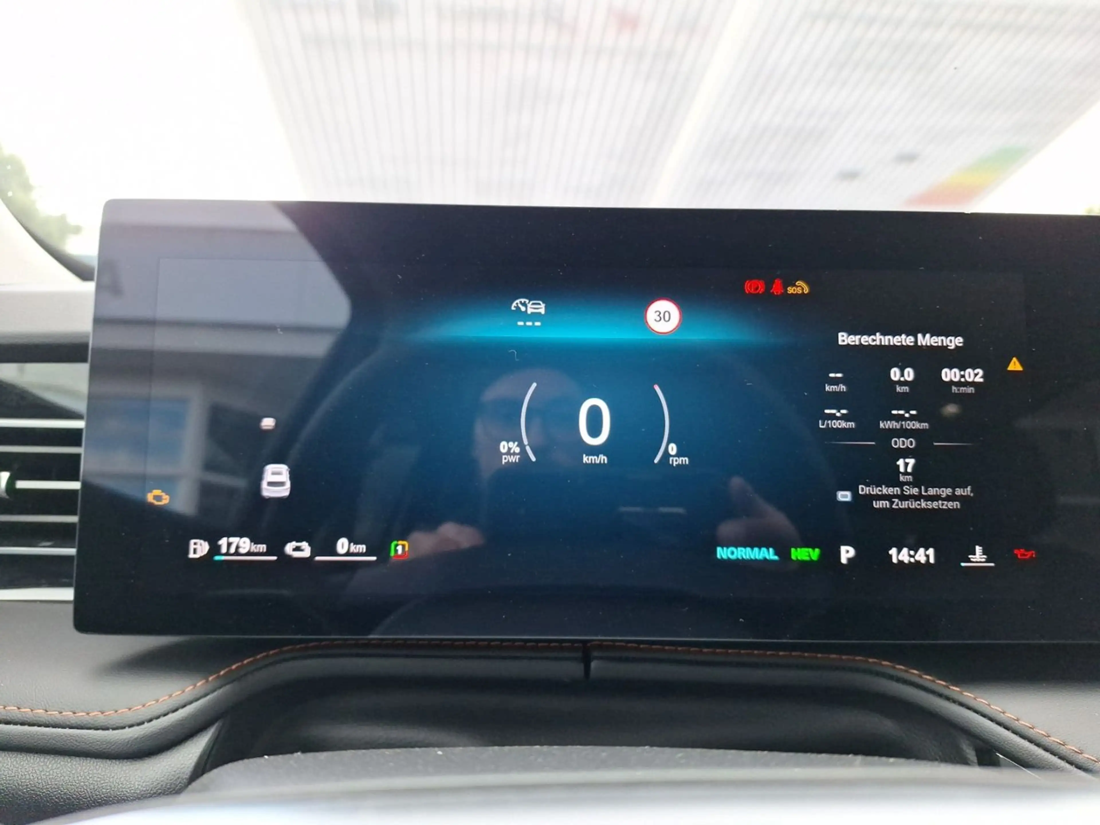 MG HS PHEV LUX 360° NAVI PDC SHZ LED LEDER — photo 14
