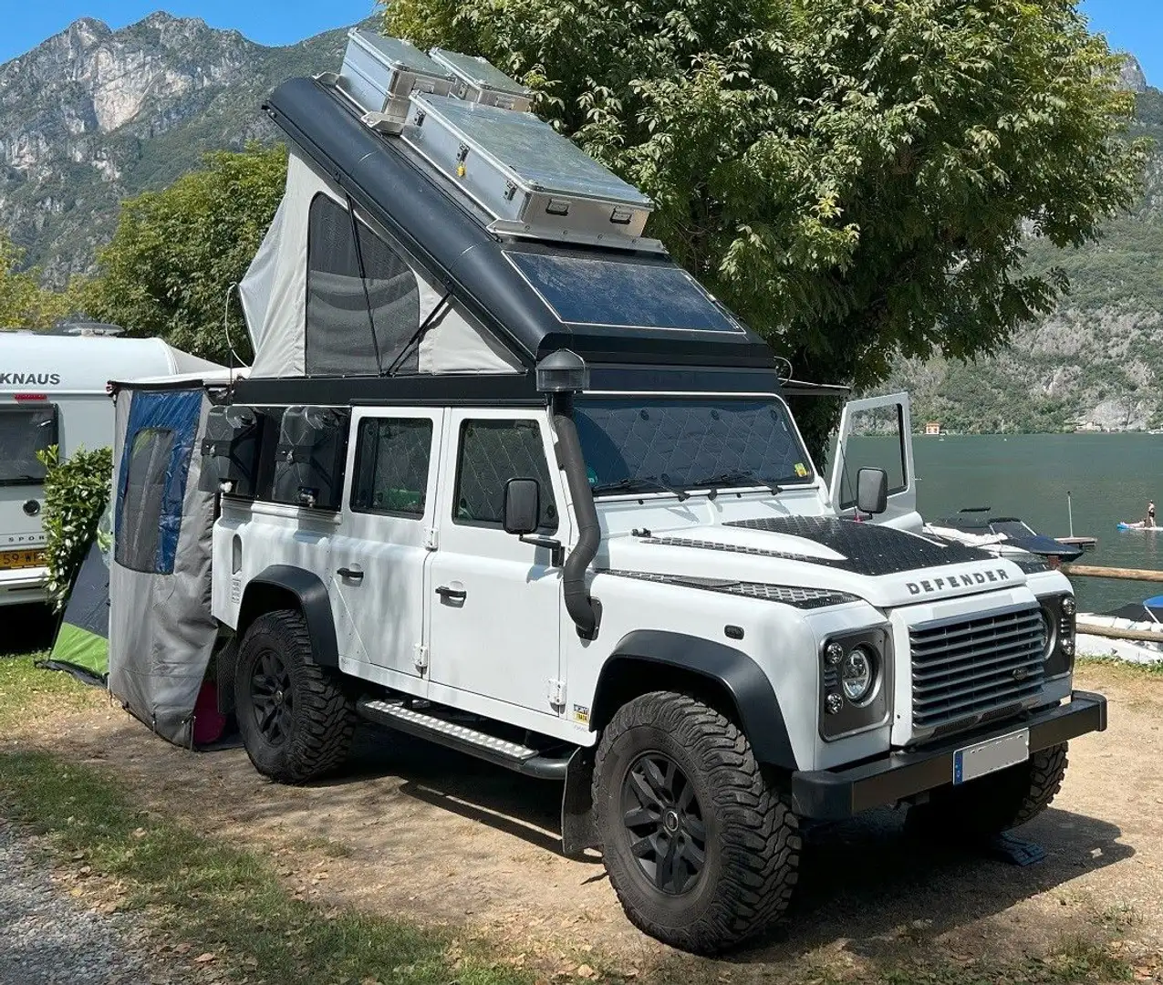 Land Rover Defender 110 TD4 Station Wagon SE Weiß - 1