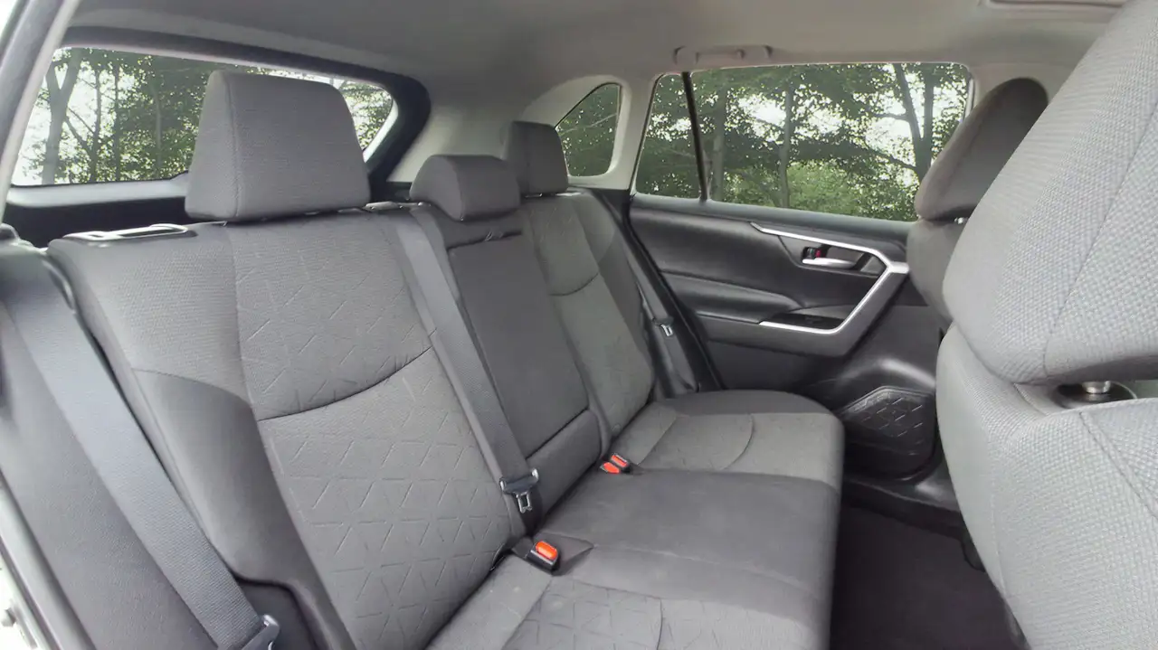 Toyota RAV 4 снимка Toyota RAV 4