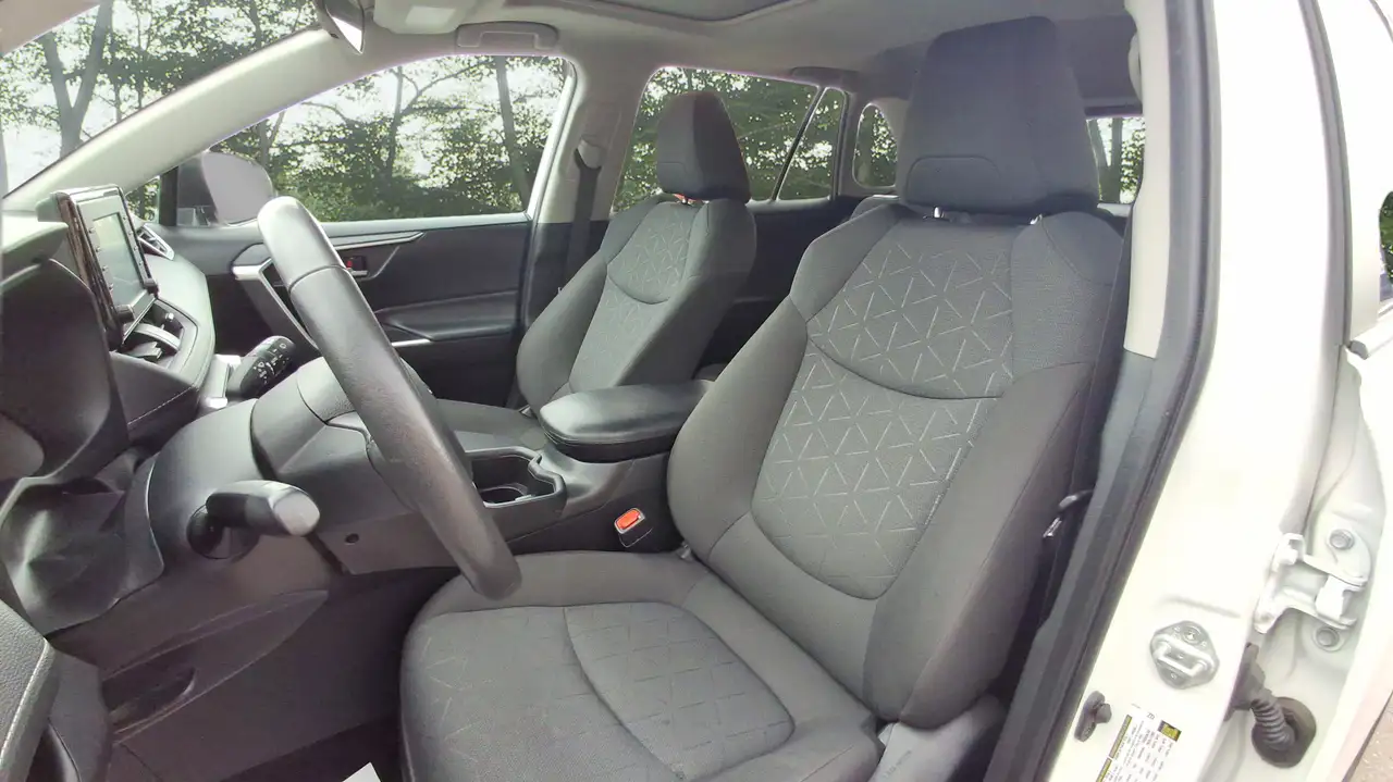 Toyota RAV 4 снимка Toyota RAV 4