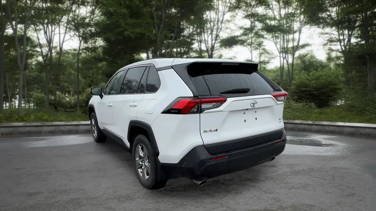 Toyota RAV 4 снимка Toyota RAV 4