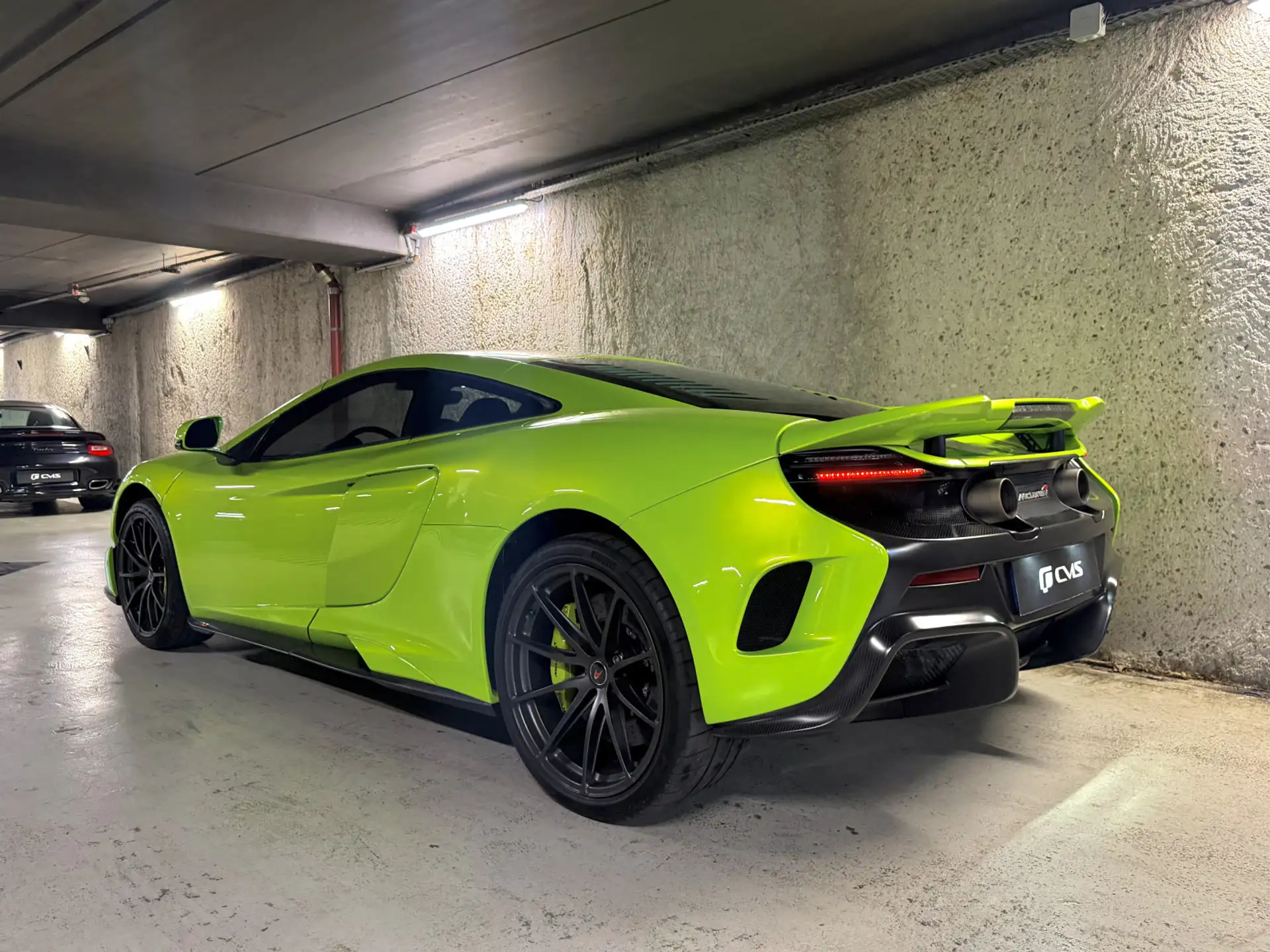맥라렌 675LT 2015 옐로 사진 4