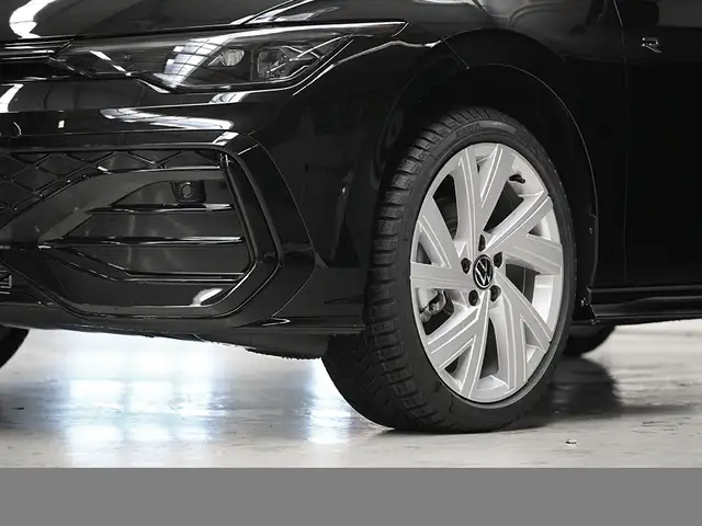 Volkswagen Golf view 5
