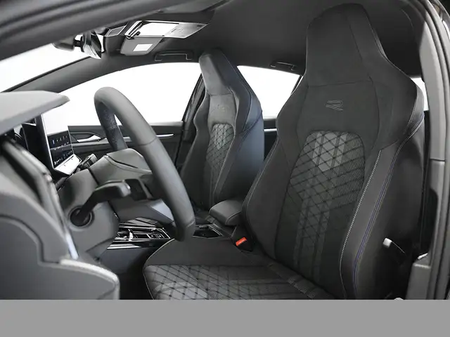 Volkswagen Golf view 10
