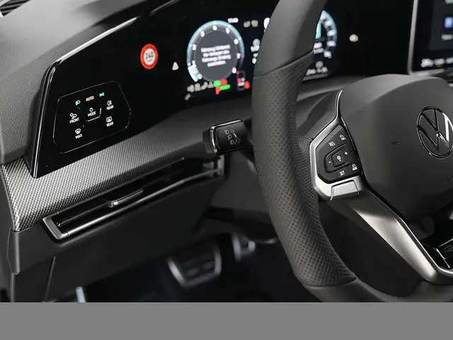 Volkswagen Golf view 9