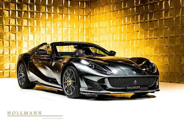 Ferrari 812