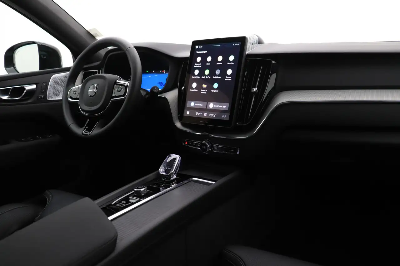 Volvo XC60 2026 — фото 17