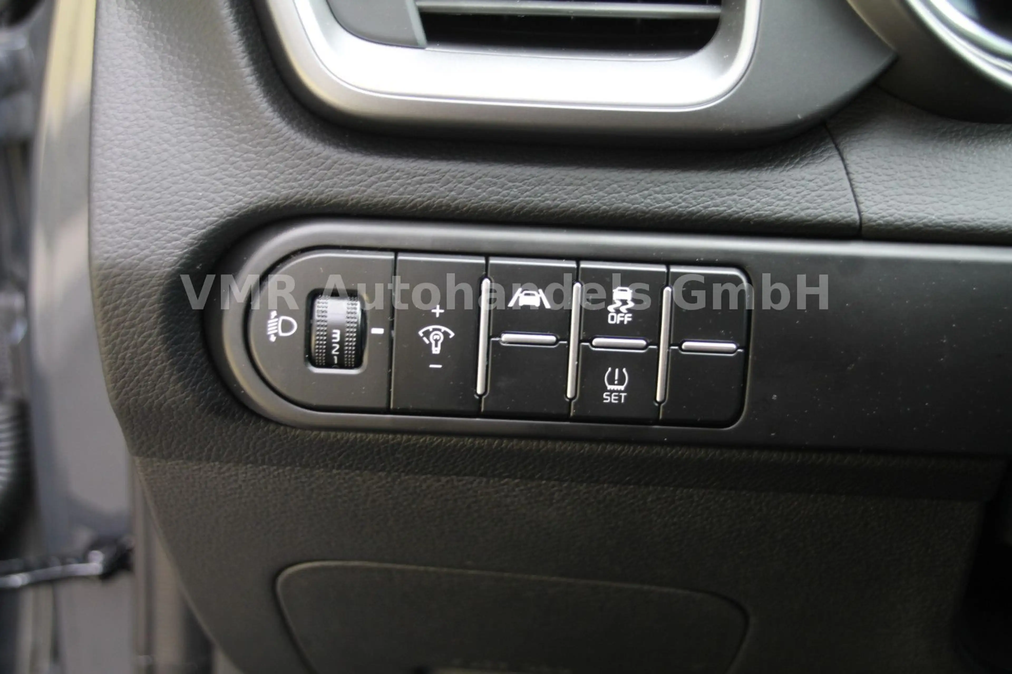Kia Ceed SW / cee'd SW 1.5 T-GDi  TOP *Navi*Kamera* — photo 14