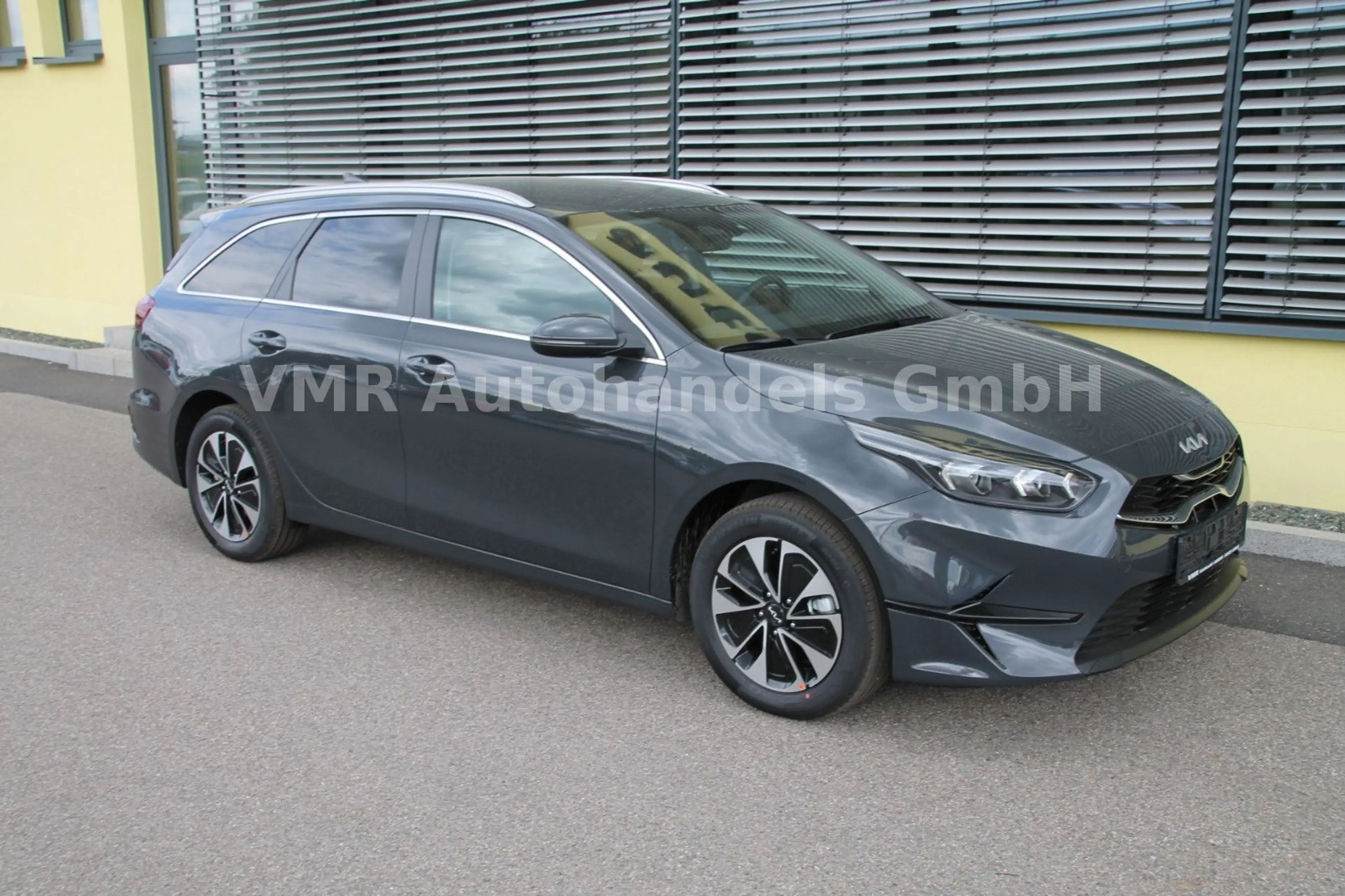 Kia Ceed SW / cee'd SW 1.5 T-GDi  TOP *Navi*Kamera* — photo 3