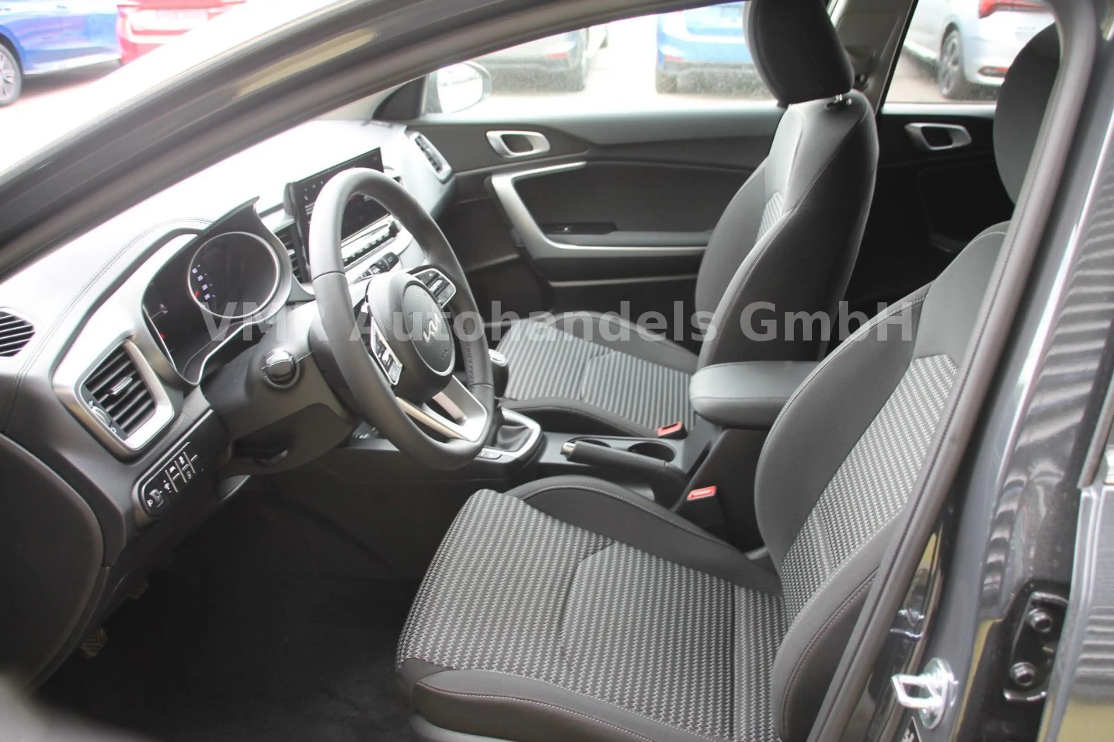 Kia Ceed SW / cee'd SW 1.5 T-GDi  TOP *Navi*Kamera* — photo 12