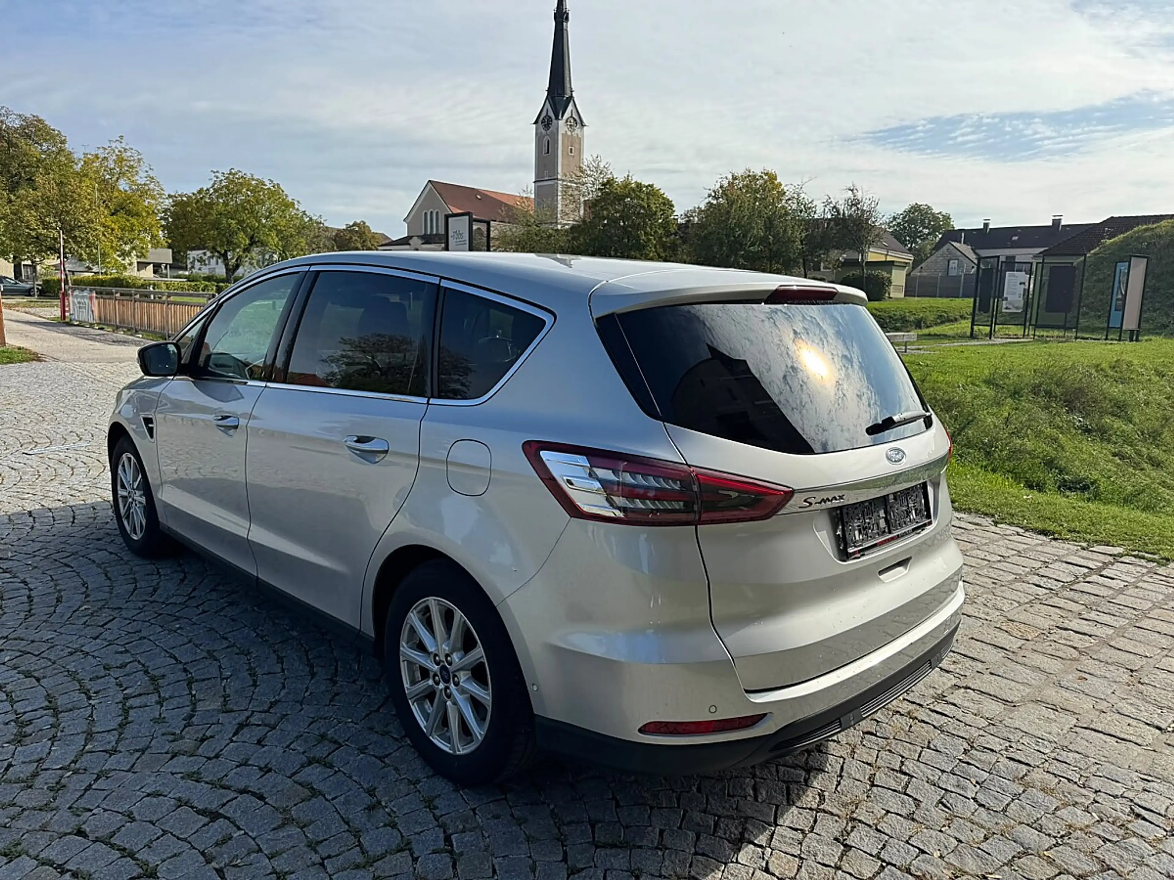 Ford S-Max S-MAX Titanium 2.0 TDCi Auto-Start/Stop Aut. — photo 10