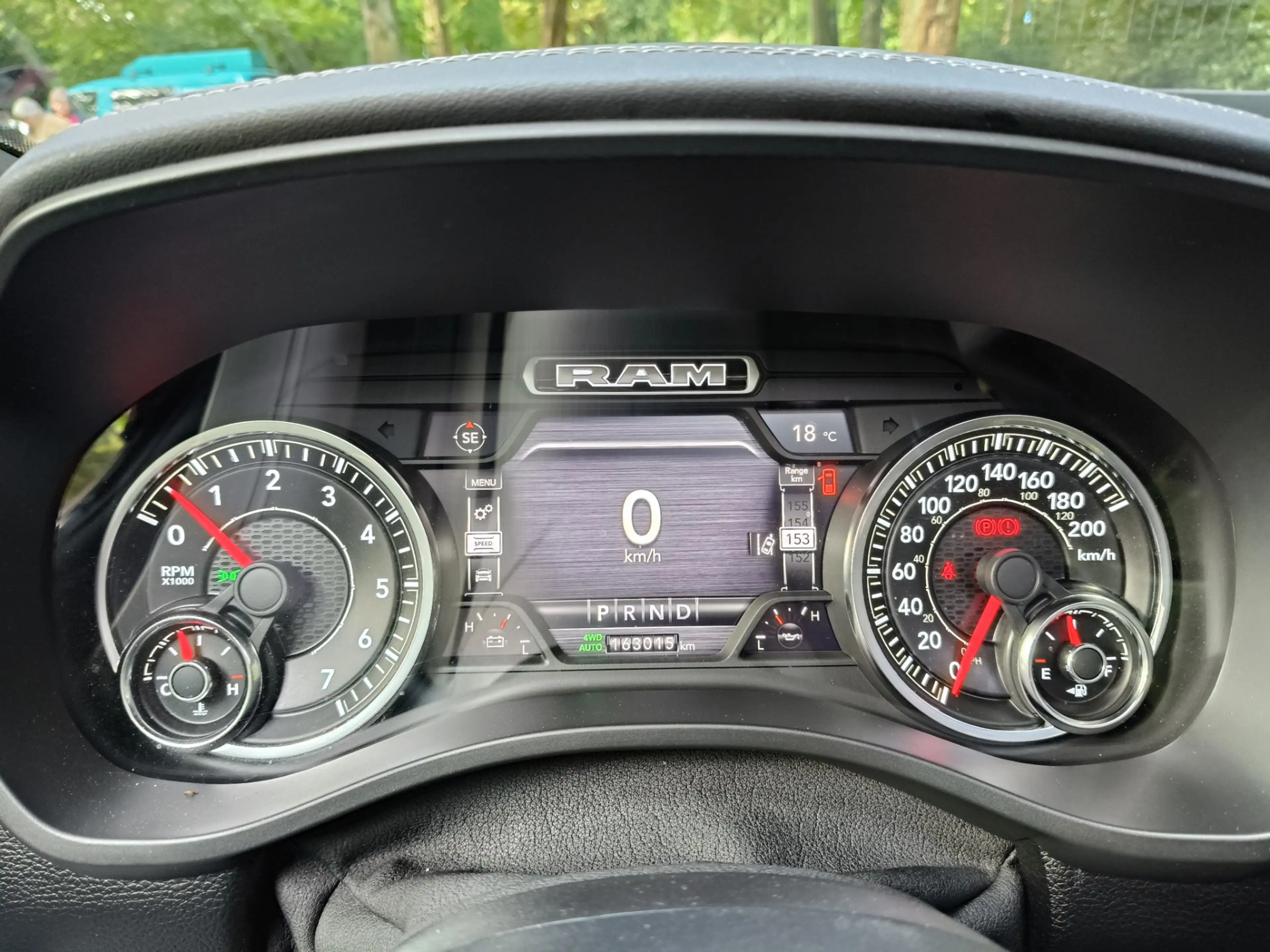 Dodge RAM 1500 5.7 V8 4x4 Crew Cab Laramie EX BTW — photo 15