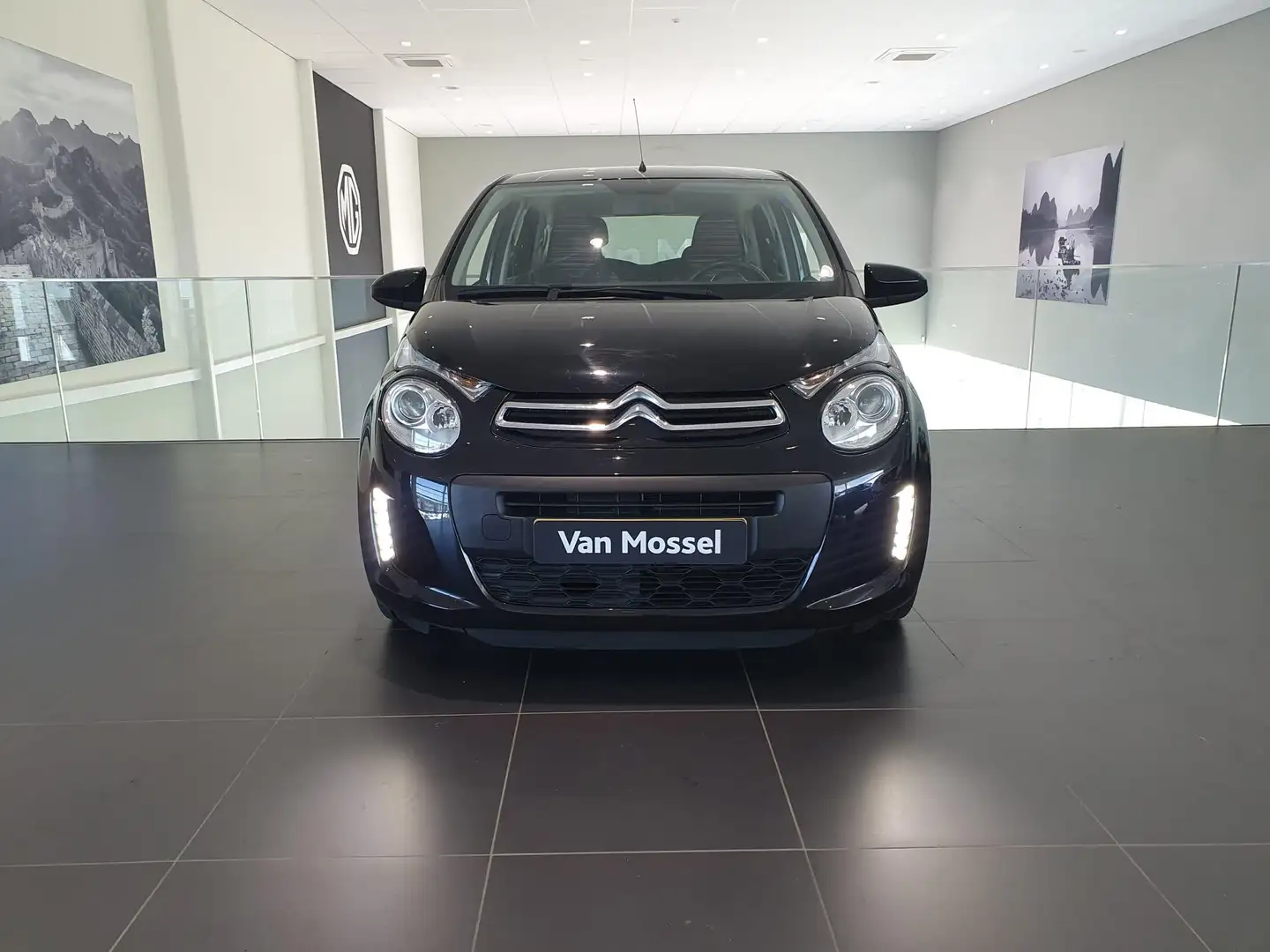 Citroen C1 1.0 VTi Feel | Airco | Elektrische ramen | Zuinig! Zwart - 2