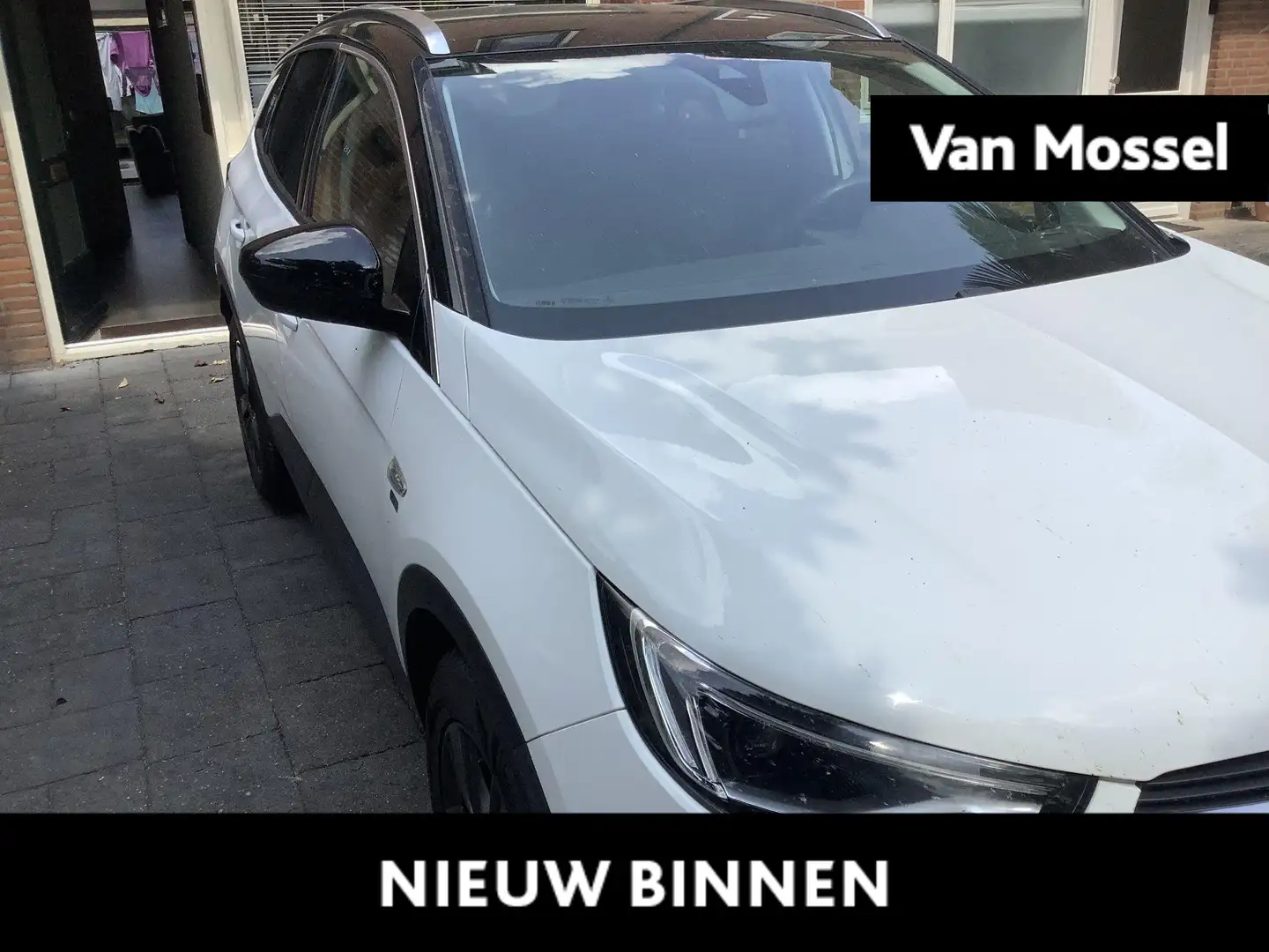 Opel Grandland X 1.2 Turbo Innovation Wit - 1