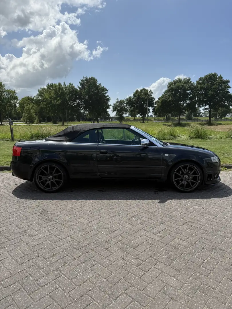 Audi A4 3.0 V6 Exclusive Zwart - 2