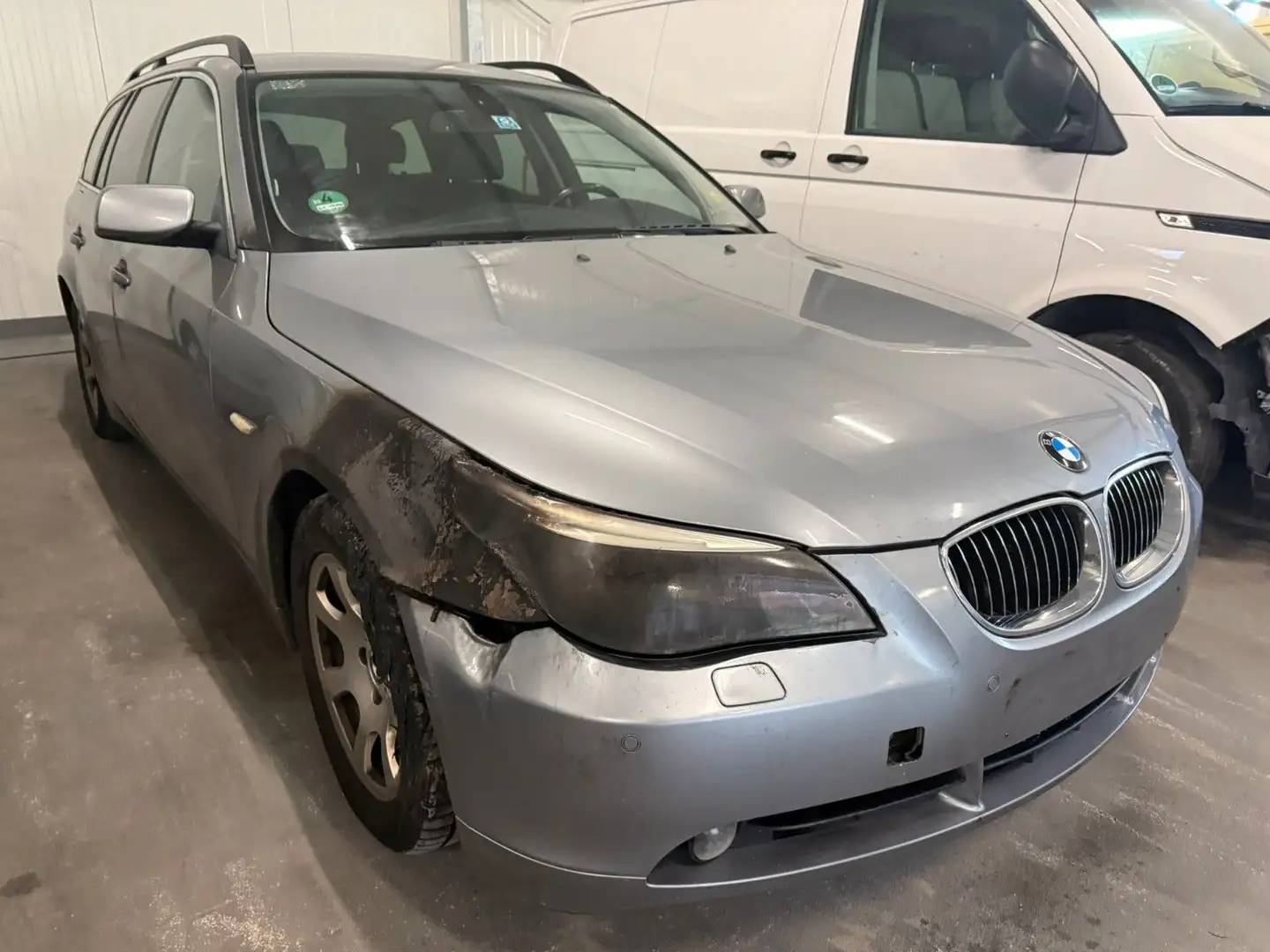 BMW 525 5 Touring 525d Grau - 2