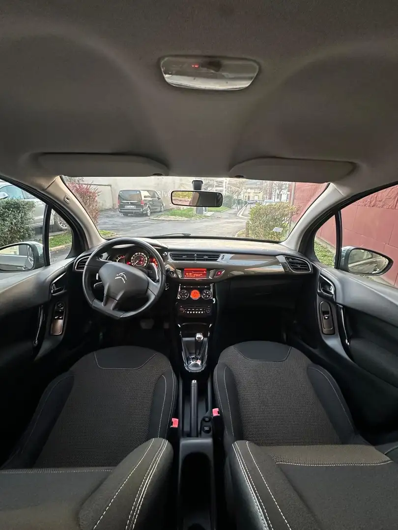 Citroen C3 1.4 HDi Exclusive Sensodrive - 2