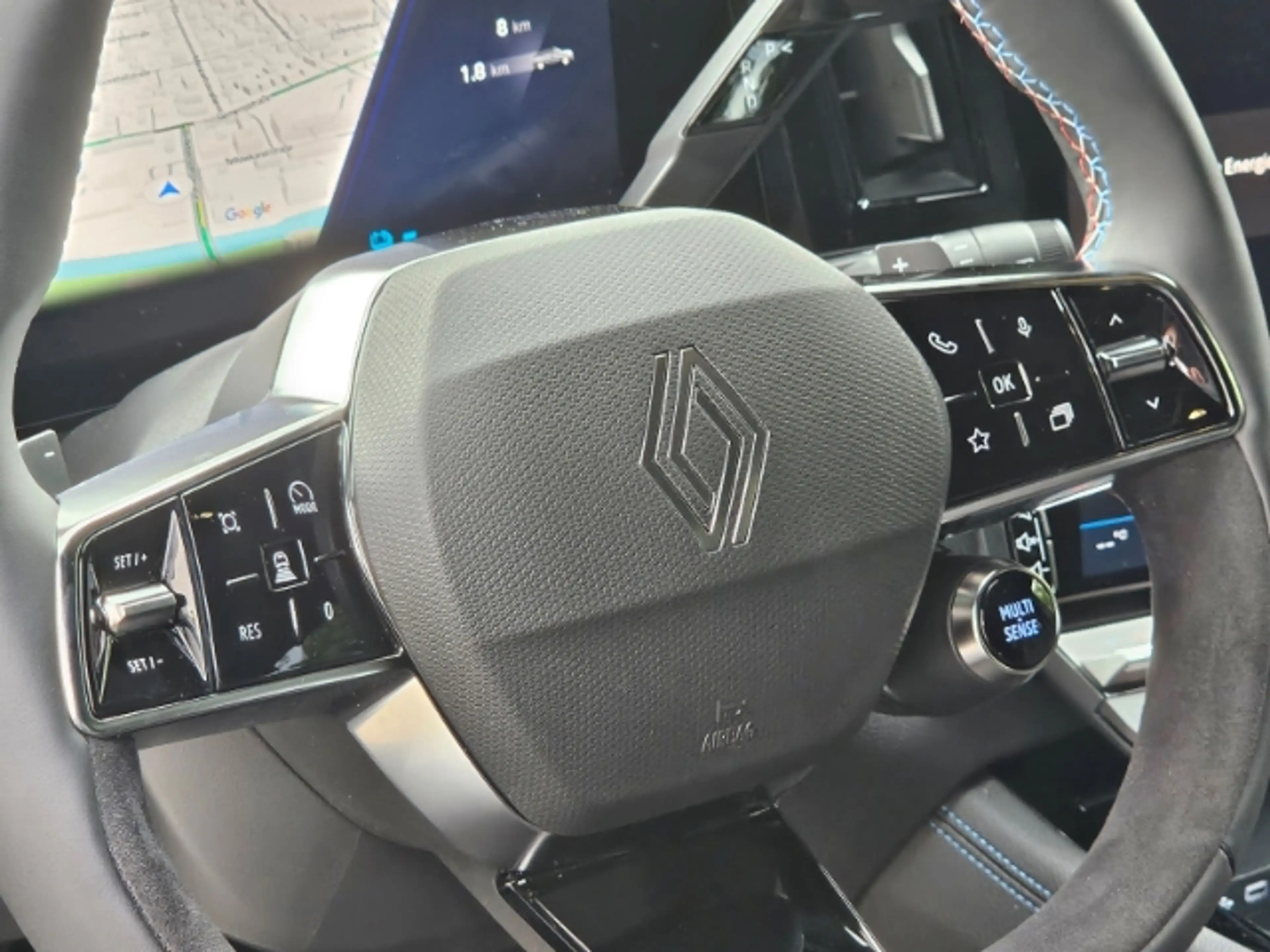 Renault Espace VI Esprit Alpine E-Tech Hybrid 7-Sitzer HUD Panora — photo 10