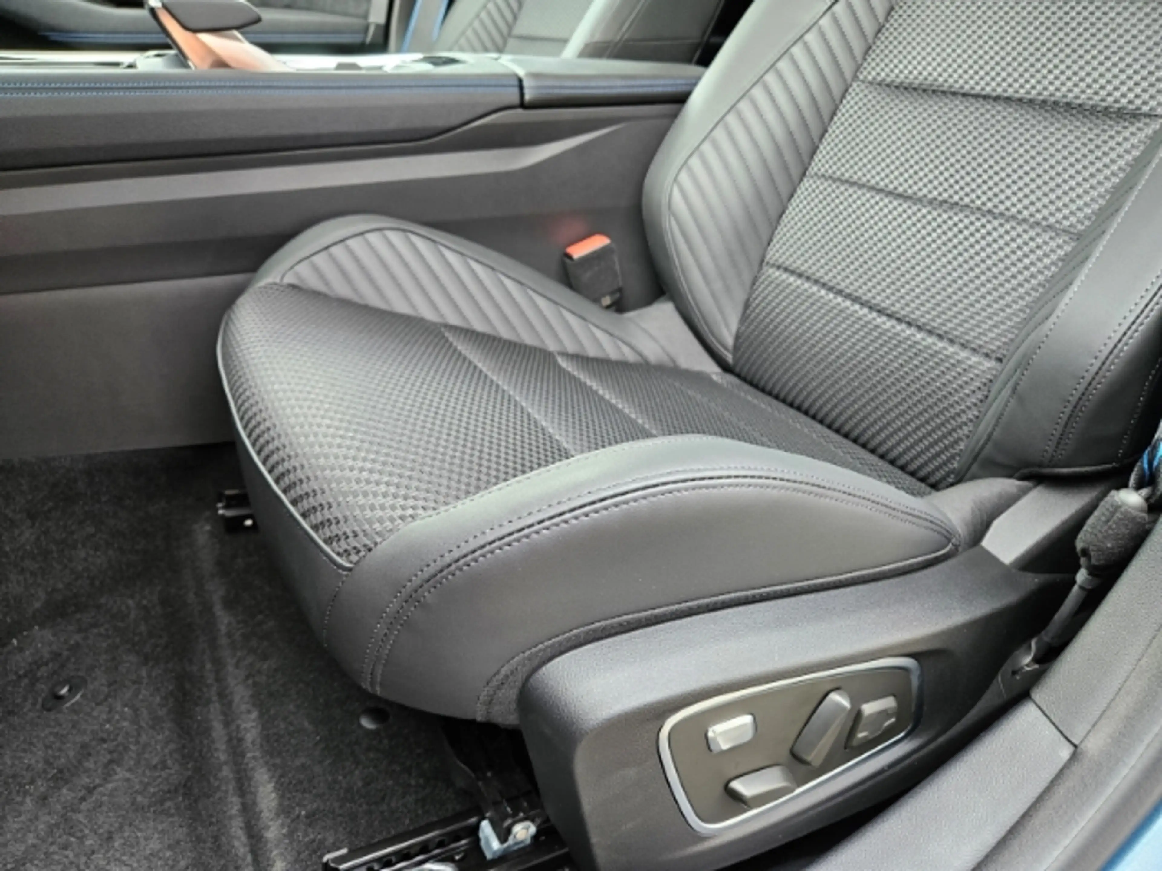 Renault Espace VI Esprit Alpine E-Tech Hybrid 7-Sitzer HUD Panora — photo 12