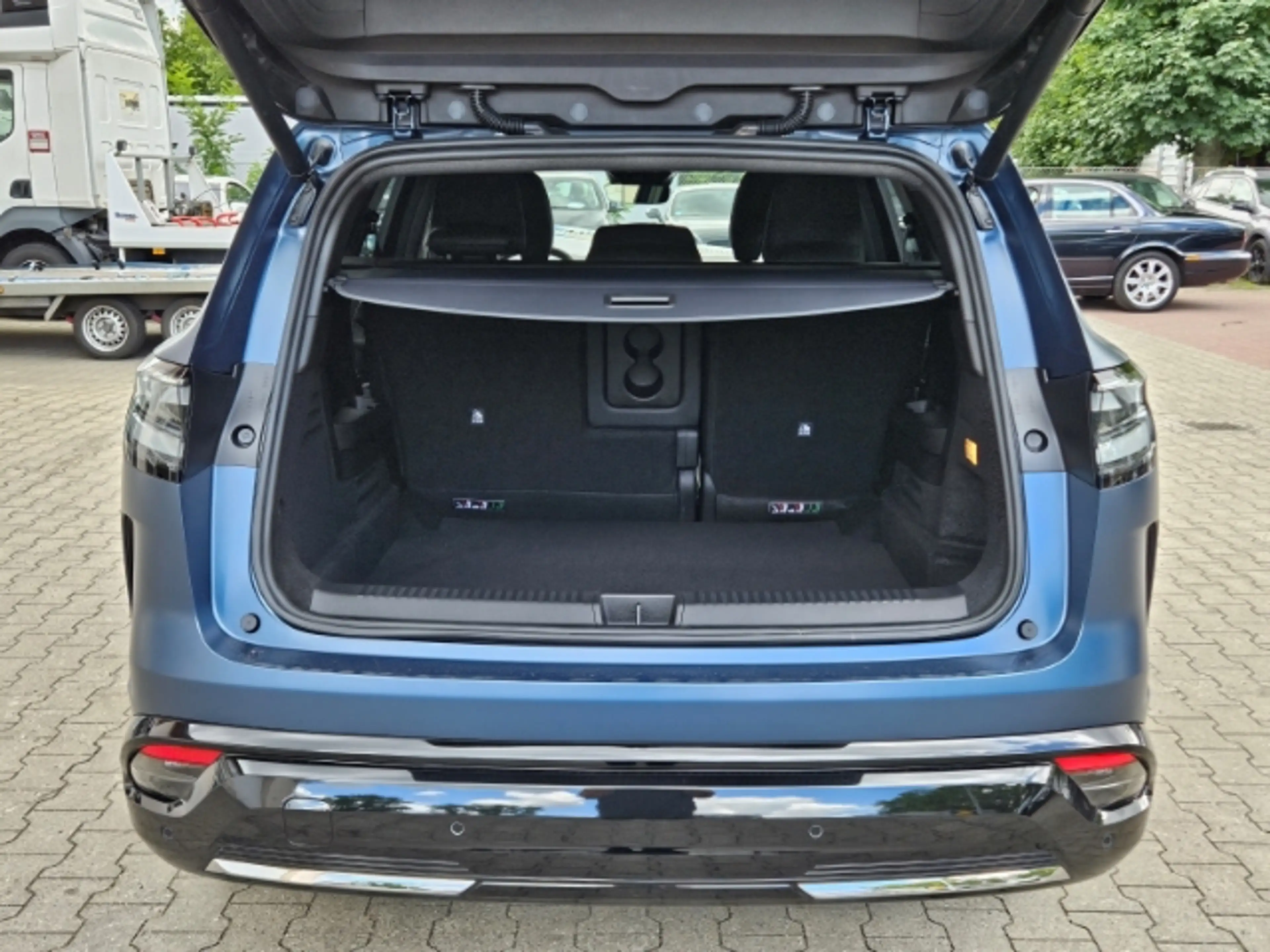 Renault Espace VI Esprit Alpine E-Tech Hybrid 7-Sitzer HUD Panora — photo 14