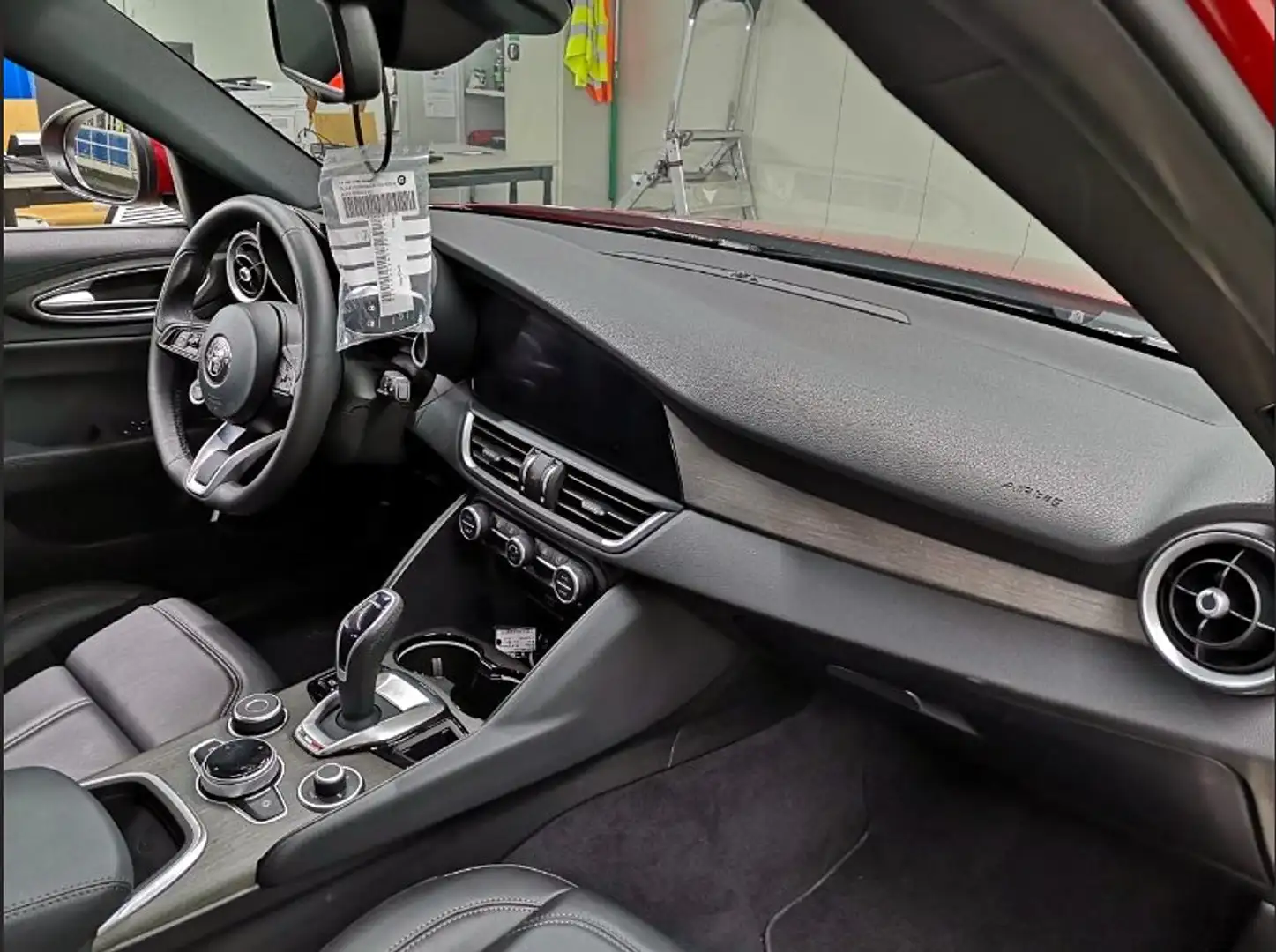 Alfa Romeo Giulia 2.0 t TI Q4 280CV PELLE,NAVI,RETROCAMERA,CARPLAY Czerwony - 2