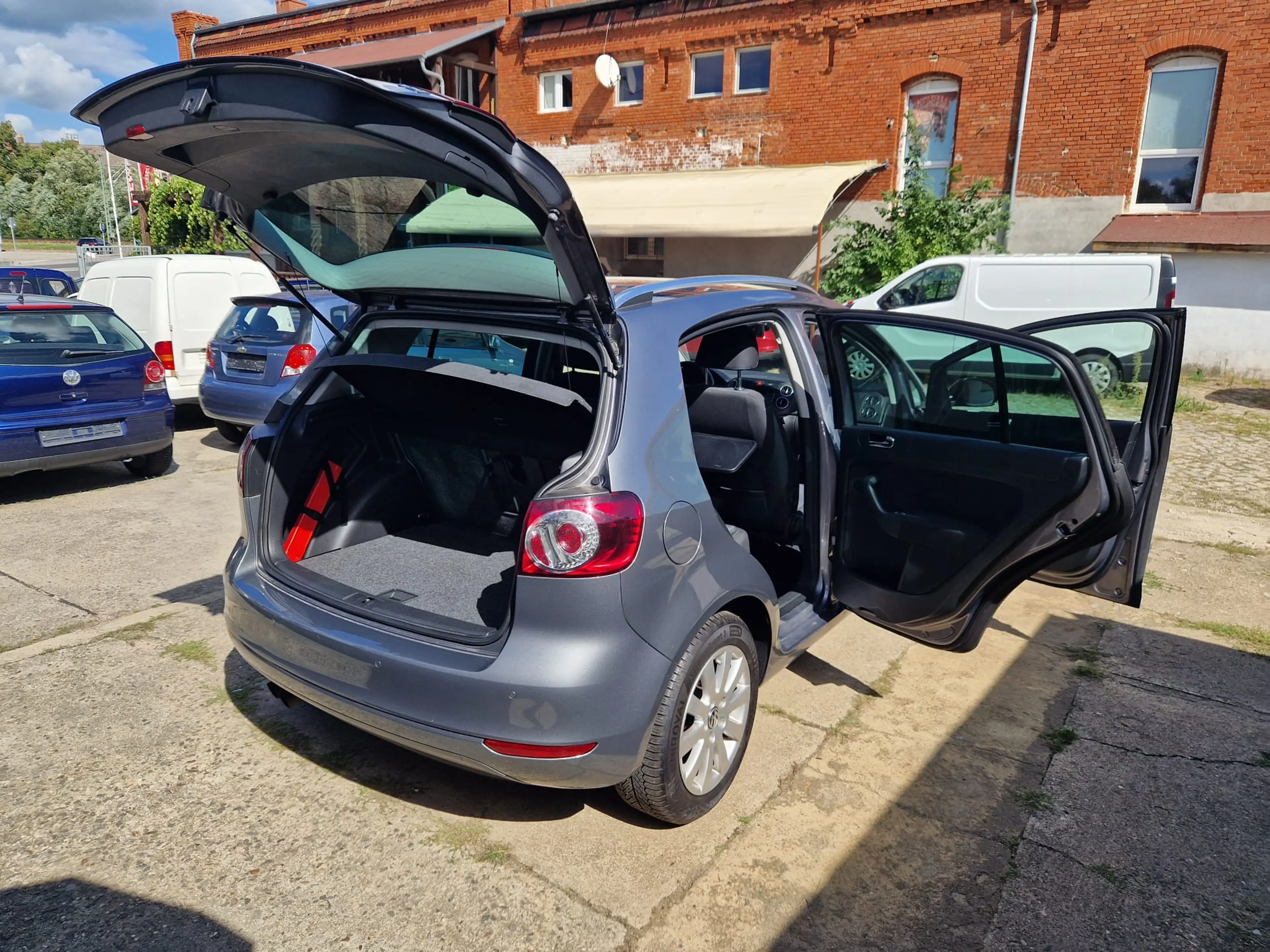 Volkswagen Golf Plus Style Automatik 2.Hand Scheckheftgepflegt — photo 9