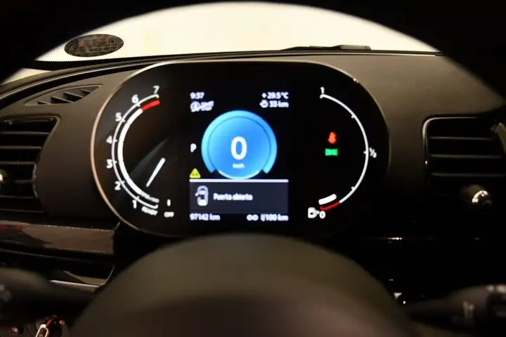 MINI Clubman 2022, foto 7