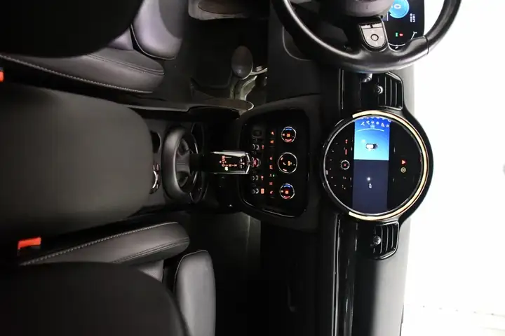 MINI Clubman 2022, foto 9