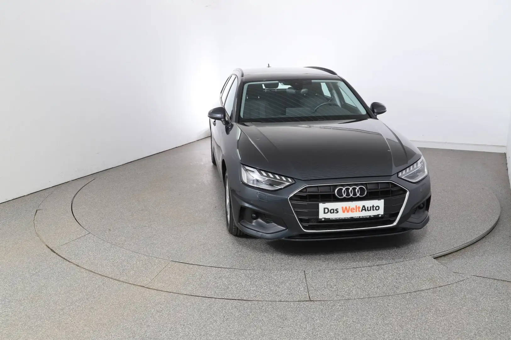 Audi A4 35 TFSI Grau - 2