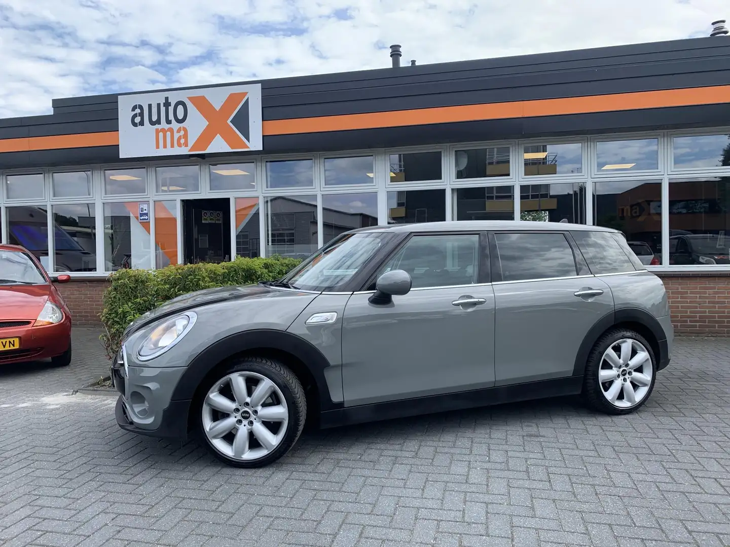 MINI Cooper S Clubman Mini 2.0 Chili Serious Business Grijs - 2